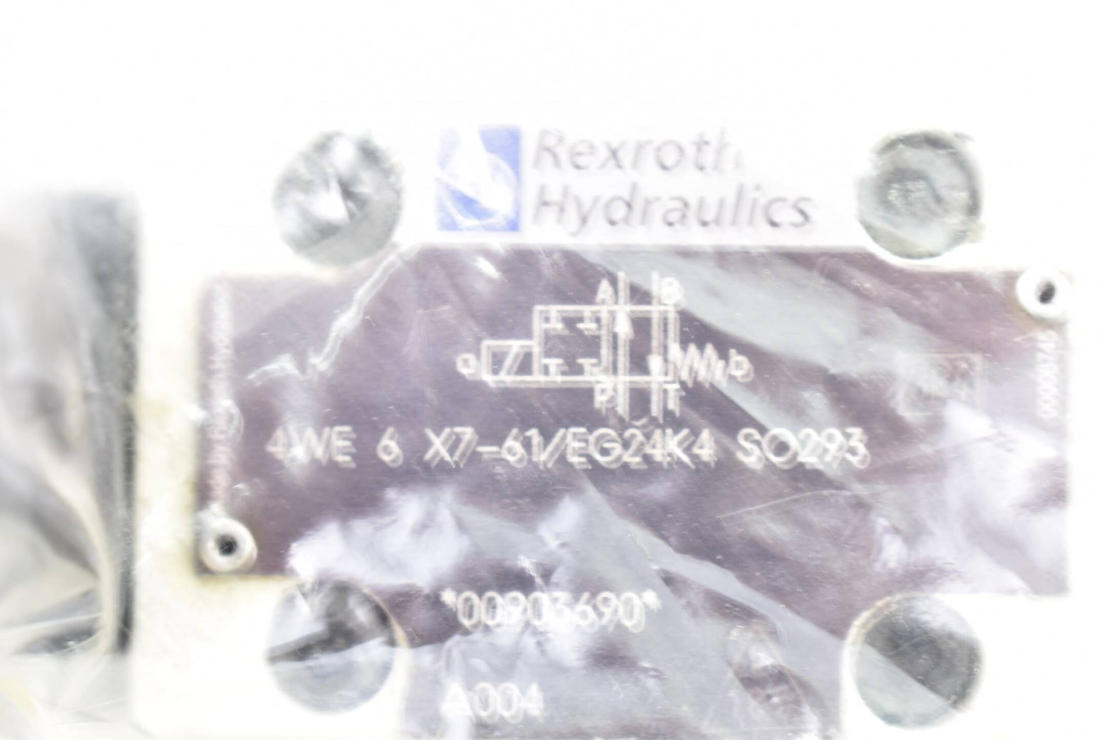Rexroth  4WE 6 X7-61/EG24K4 SO293 Hydraulikventil 00903690