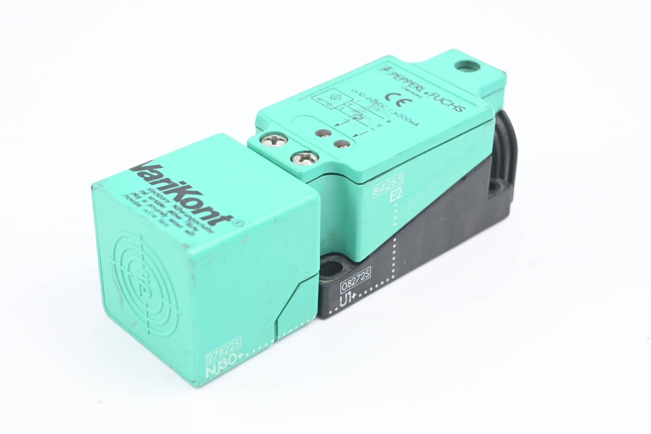 Pepperl+Fuchs Induktiver Sensor NJ30+U1+E2 ( 27822S + 08272S + 84285 )