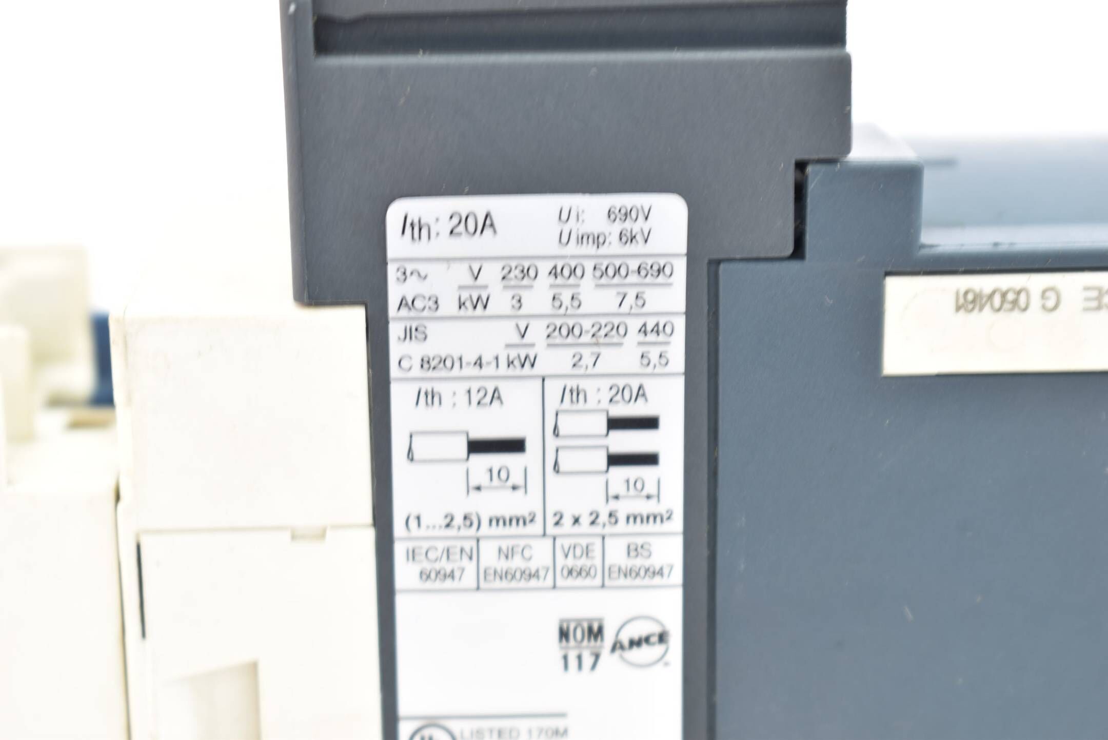 Schneider Electric Telemecanique Leistungsschütze LAD4TBDL inkl. LADN313