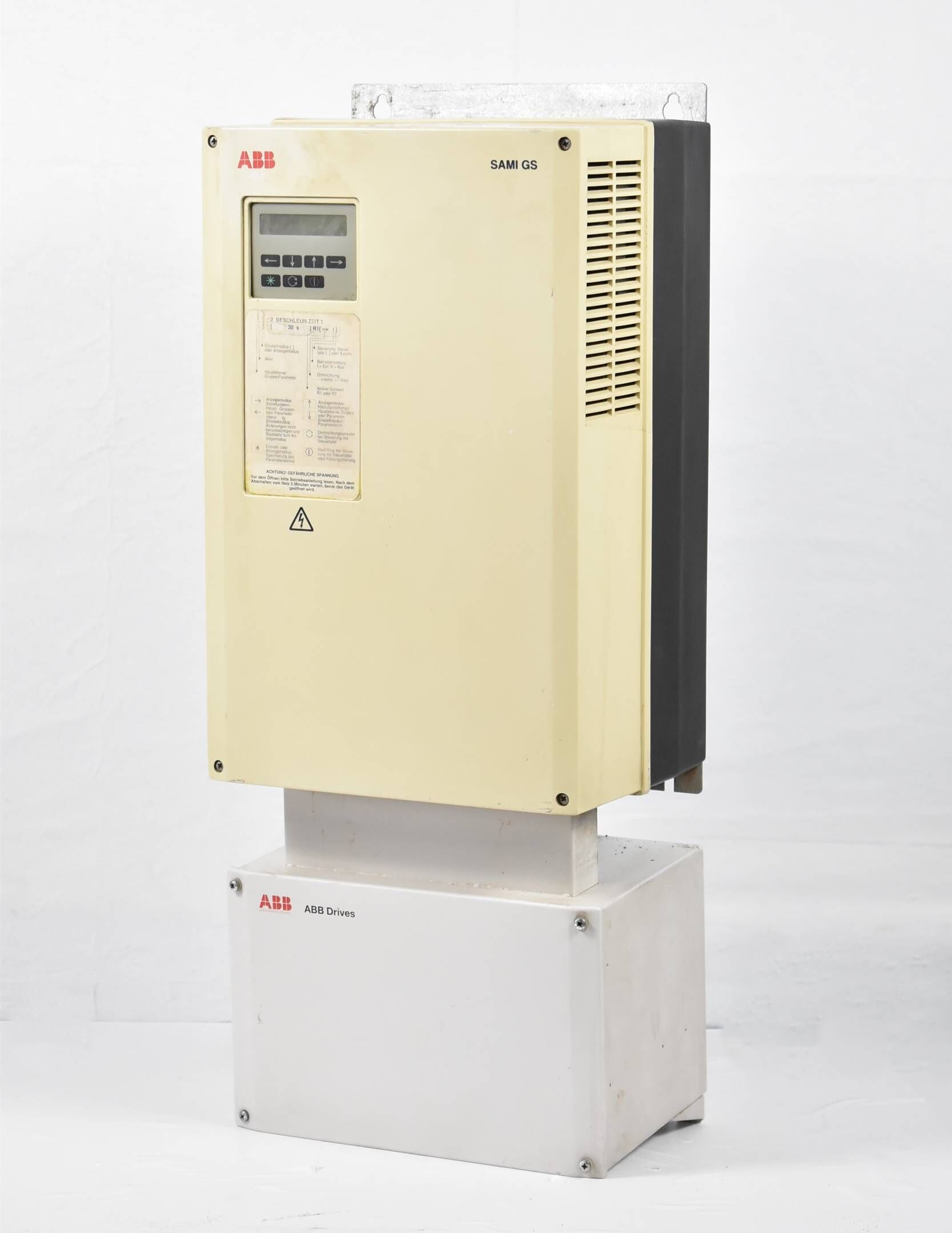 ABB SAMI GS Frequenzumrichter 3-500V 67A 48-63Hz SAGS 750 RFI ( 60034818 )