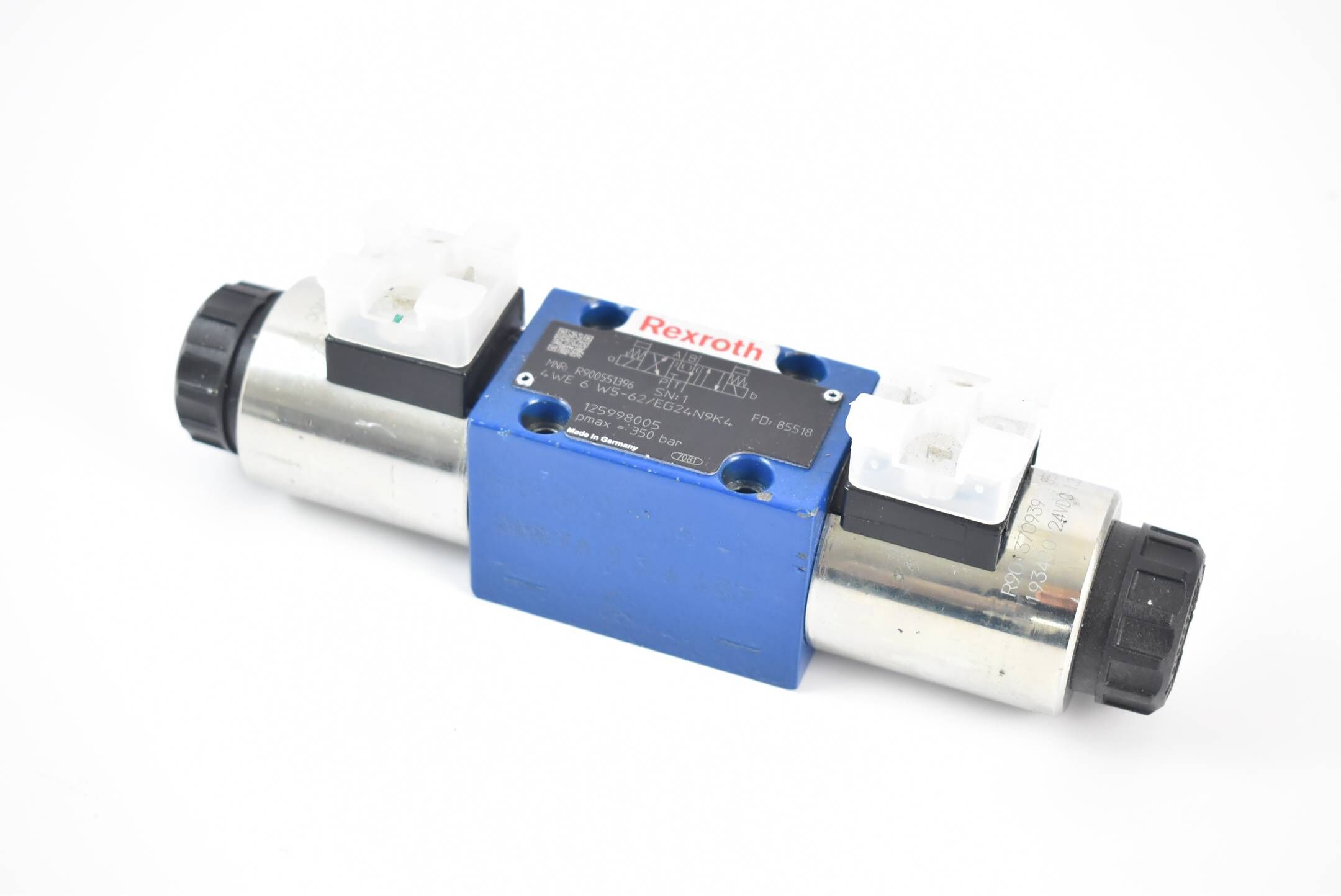 Rexroth Wegeschieberventil 4WE 6 W5-62/EG24N9K4 ( R900551396 ) 350 bar