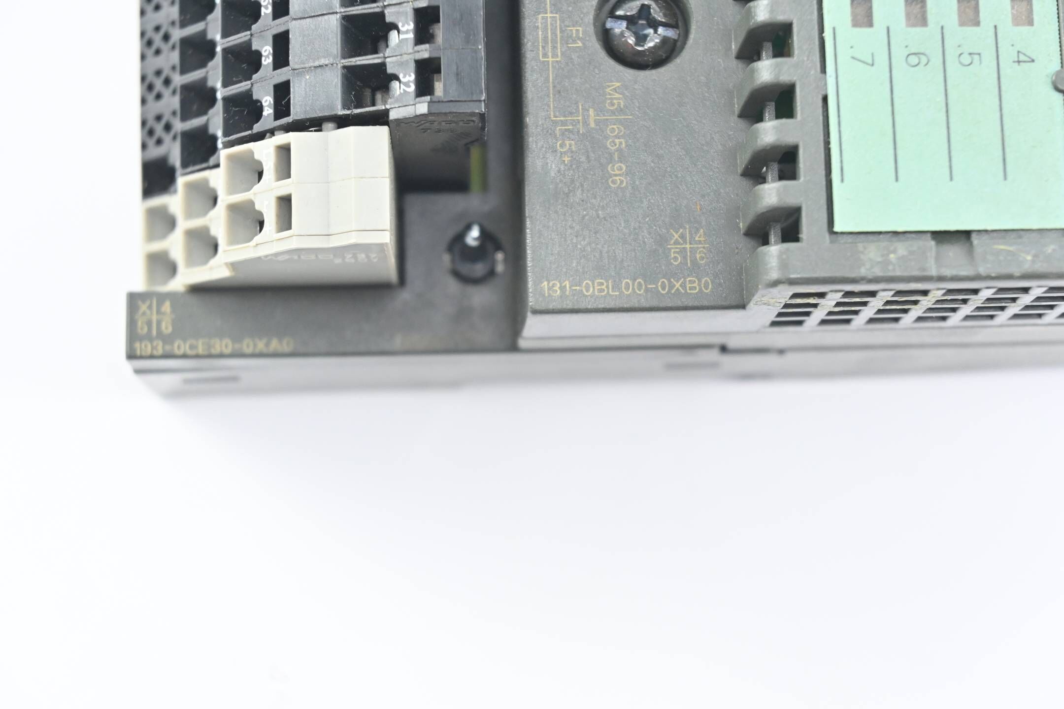 Siemens ET 200B-32DI 6ES7131-0BL00-0XB0 inkl. Terminalblock 6ES7193-0CE30-0XA0