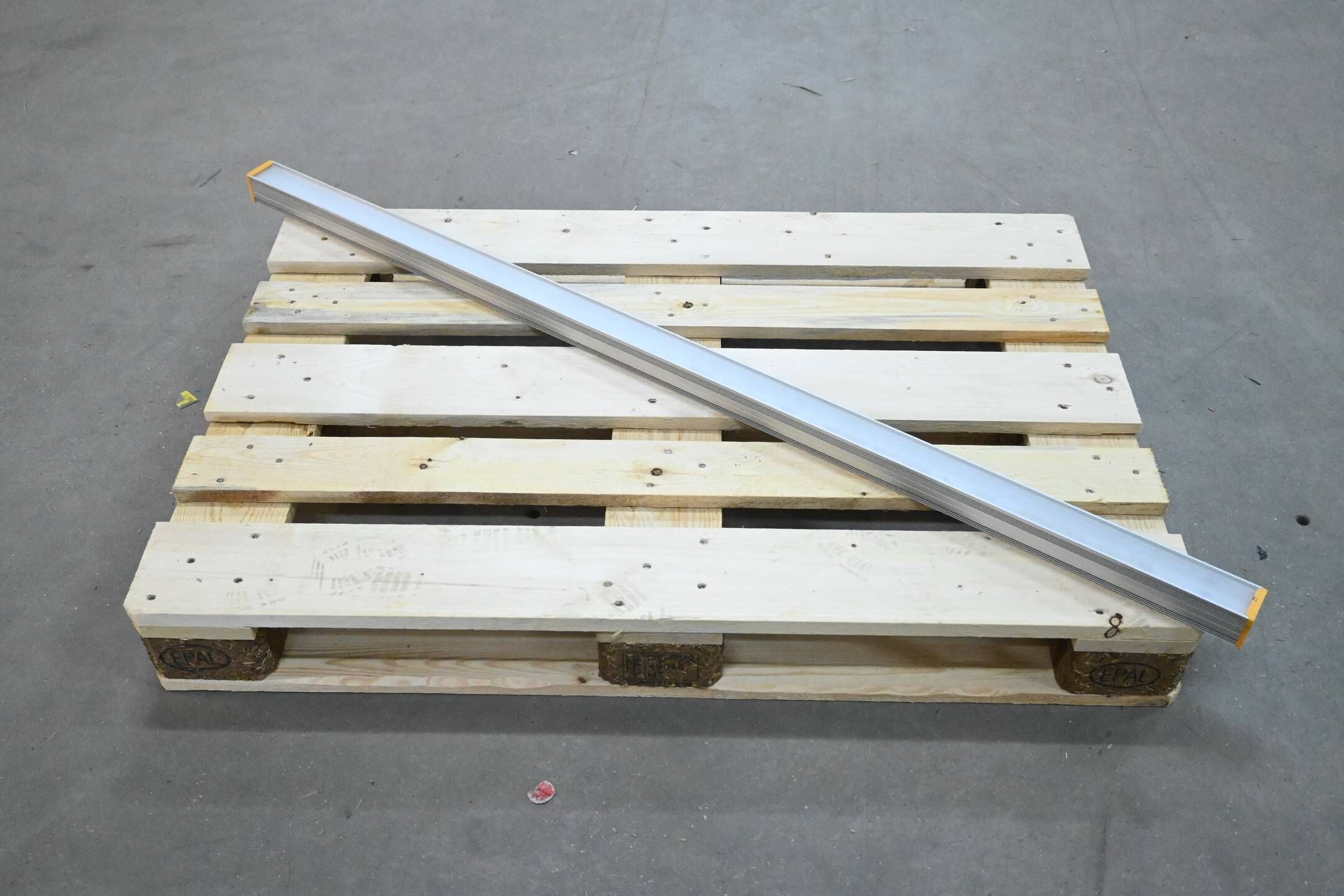 Effilux LED-Balkenleuchte EFFI-Flex-BL_1500_000_CYL
