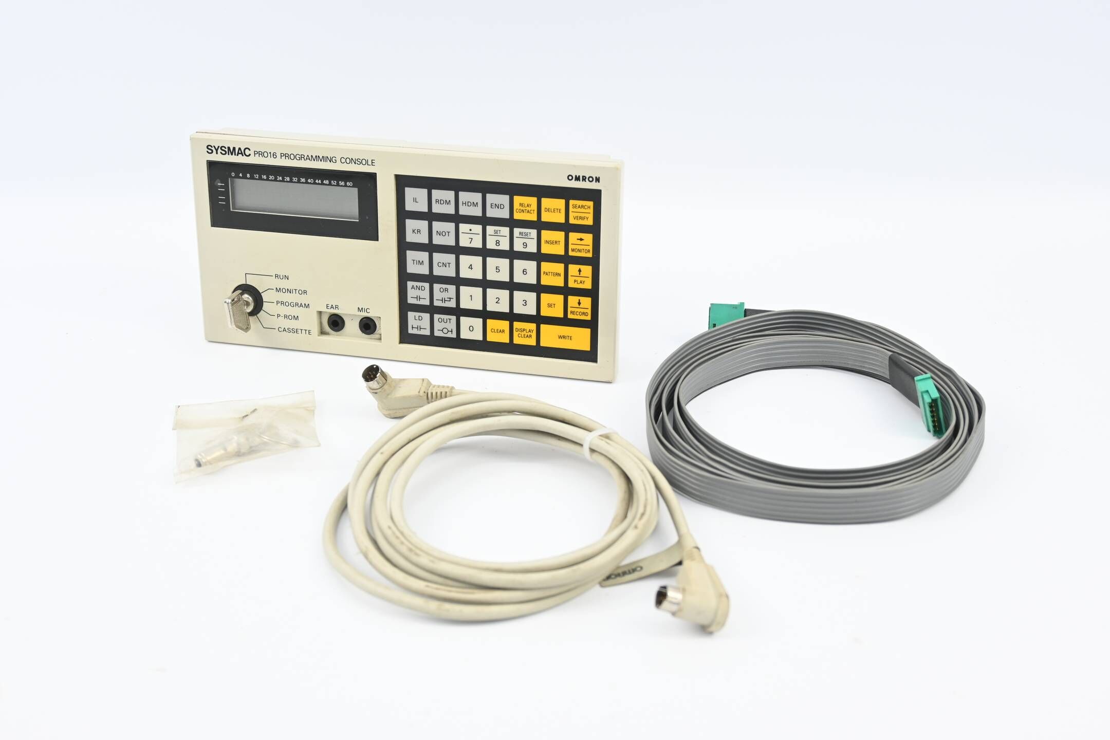 Omron Programmierkonsole 3G2A3-PRO16 inkl. Anschlusskabel + 2 Schlüssel