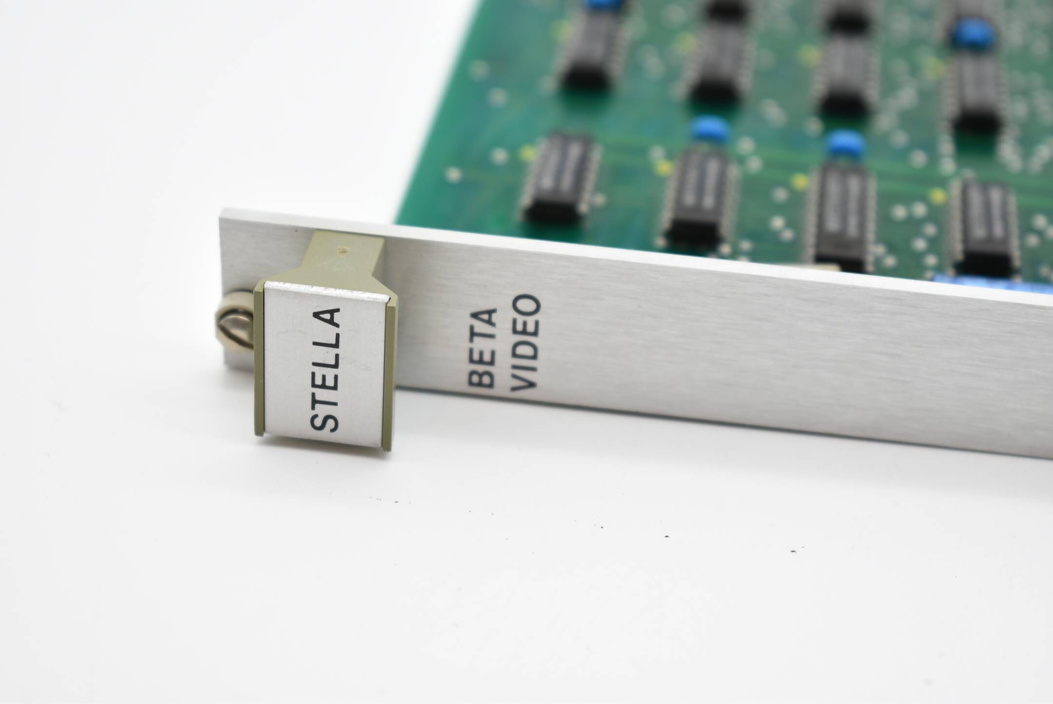 Sören T. Lyngso BETA VIDEO 60016101 V01 ( 600 162 )