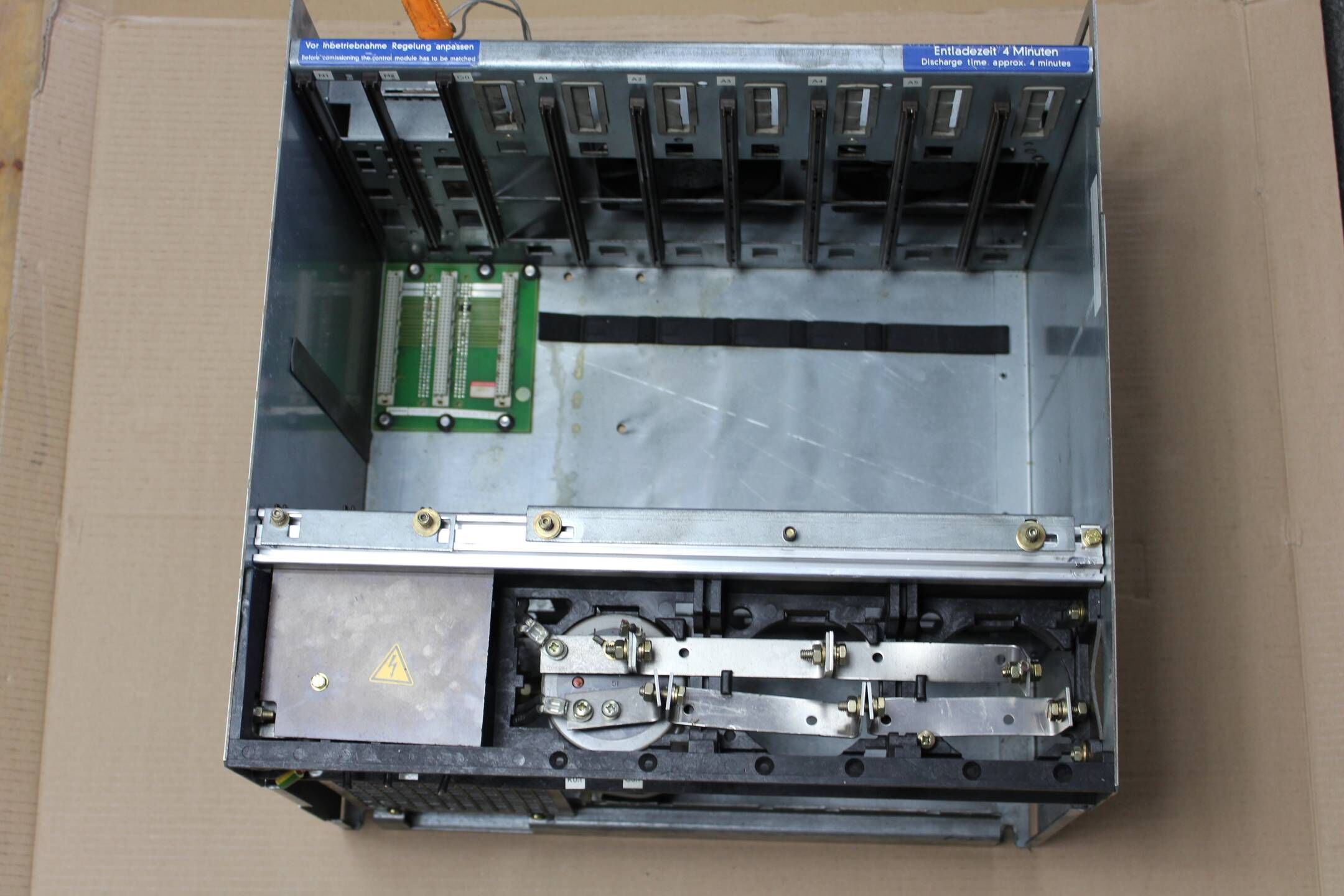 Siemens simodrive Rack  6SC6101-4B-Z ( 6SC 6101-4B-Z  ) 