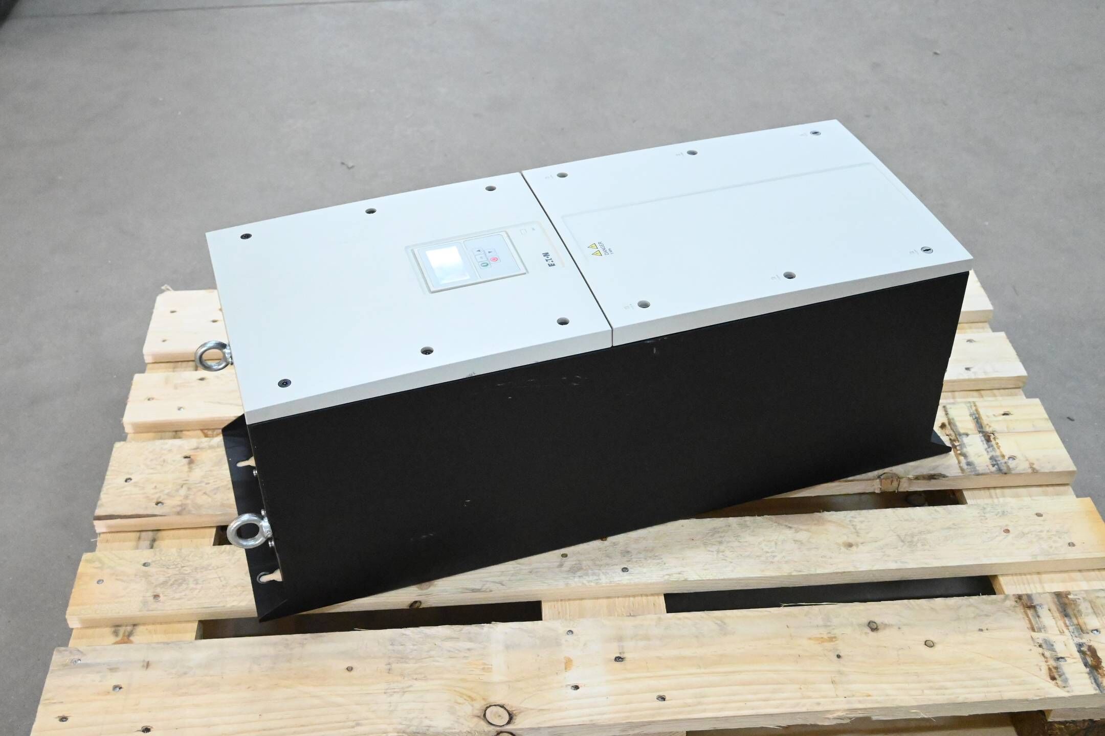 Eaton Power XL Frequenzumrichter DA1-34090FB-B55C ( 169397 )