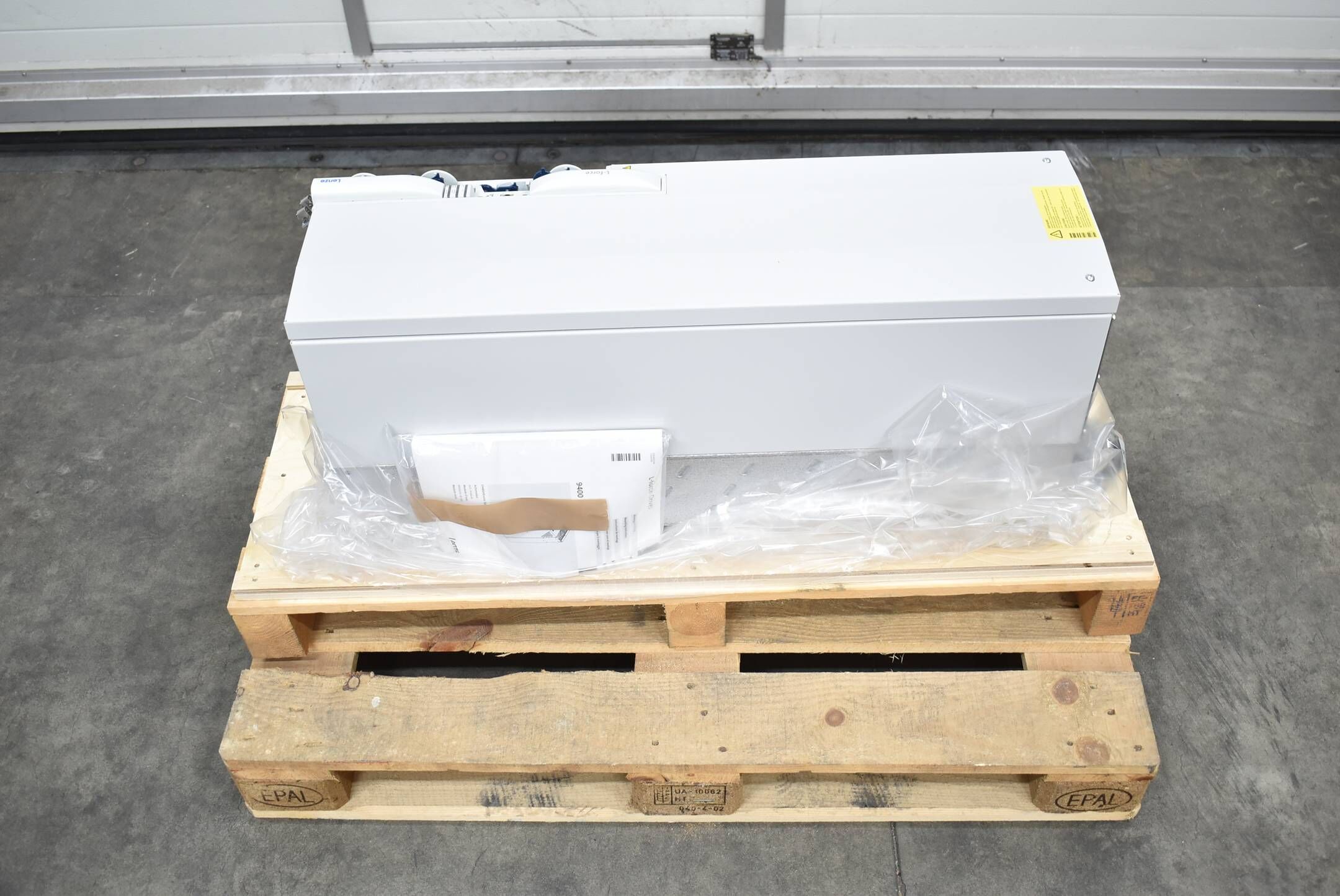 Lenze Servo Drives 9400 Single Drive E94BSHE1454A34NNER ( 13525857 )