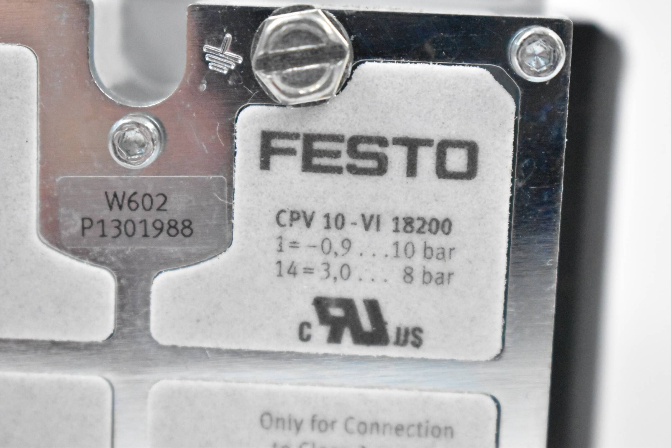 Festo Ventilinsel CPV-10-VI 18200 inkl. Elektrik-Anschaltung CPV10-GE-DI01-8