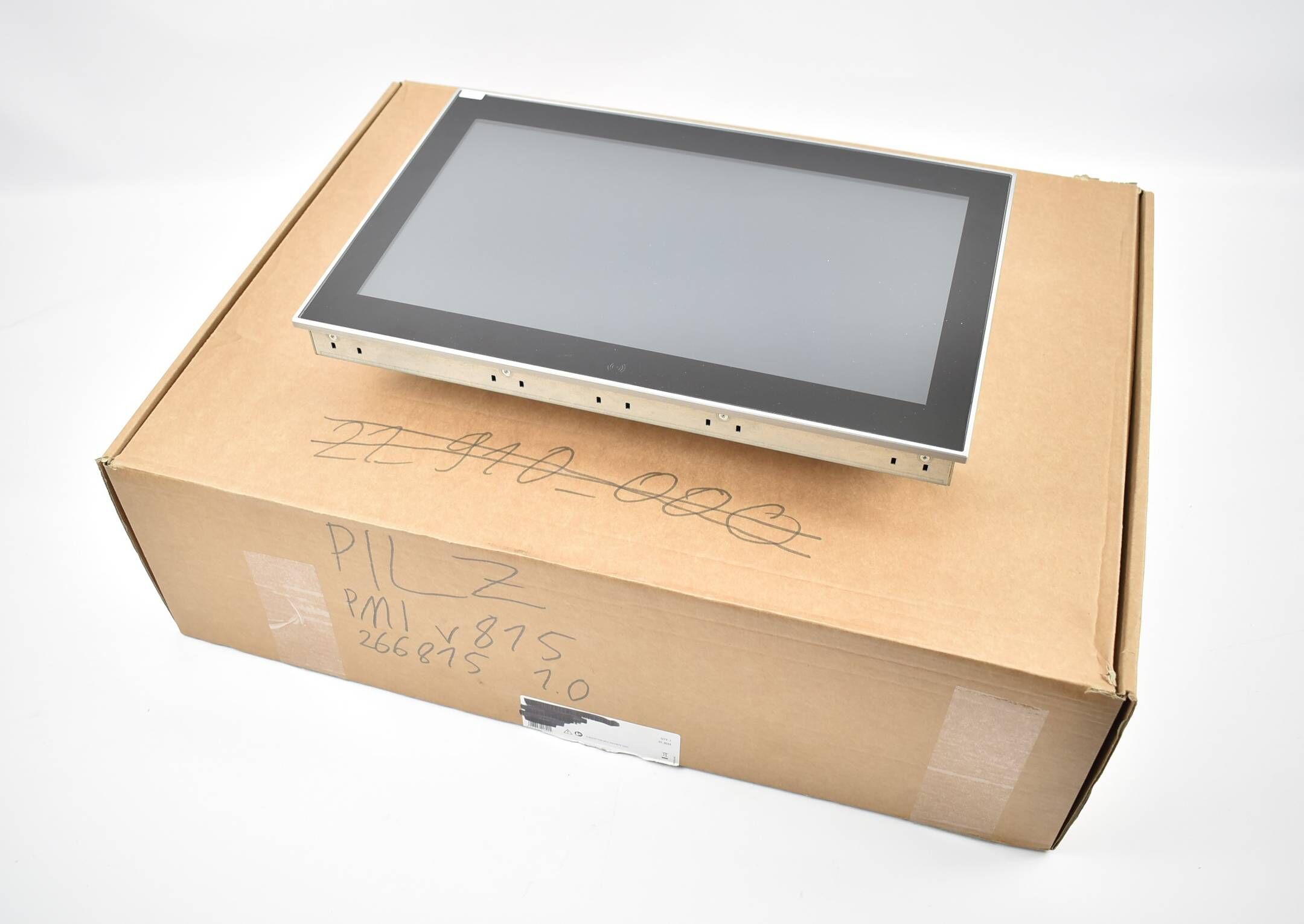 Pilz PMI v815 Diagnose- & Bedienpanel 266815 ( 266815 1.0 ) 15,6"