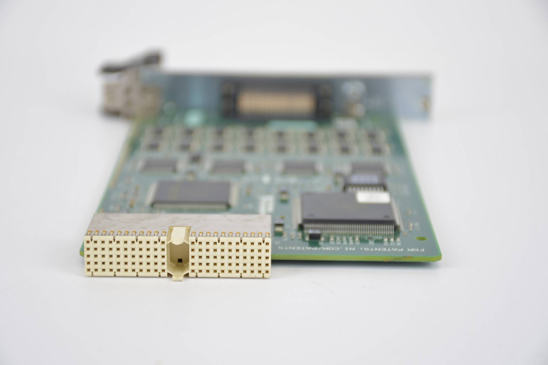 National Instruments NI PXI-Modul zur Messgerätesteuerung PXI-8430/16