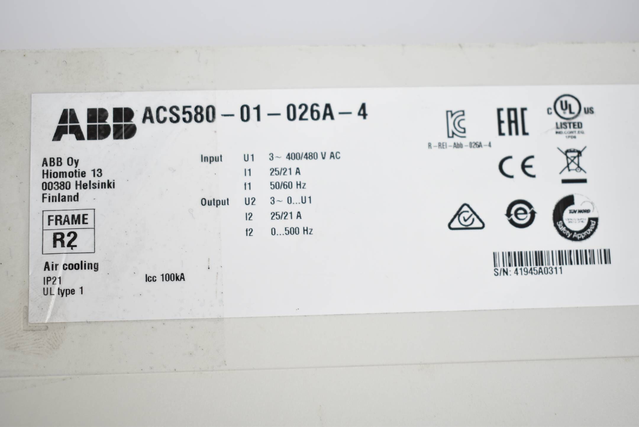 ABB Frequenzumrichter ACS580-01-026A-4 inkl. Bedienpanel ACS-AP-S