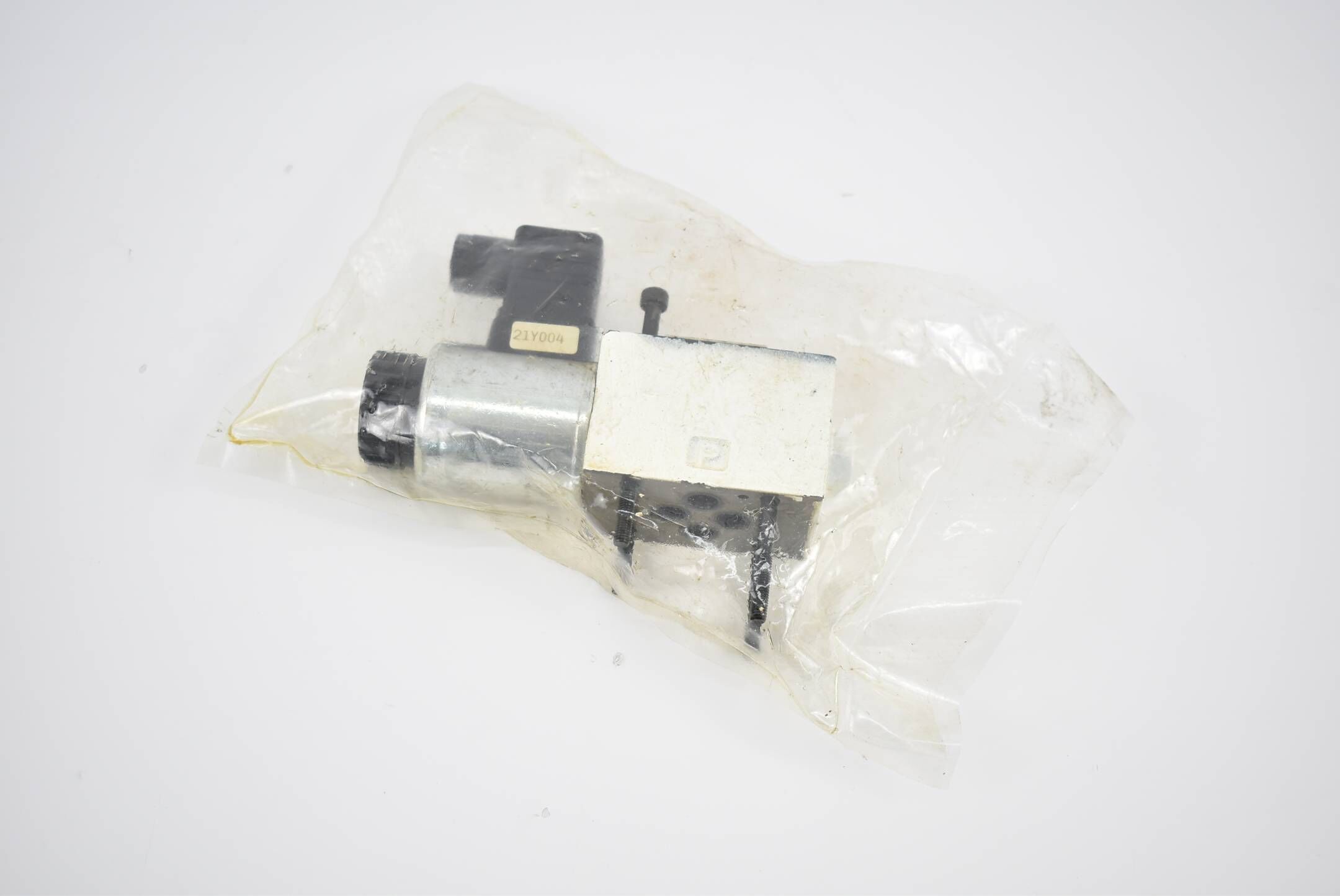 Mannesmann Rexroth Hydraulikventil 4WE 6 D61/EG24K4 SO293