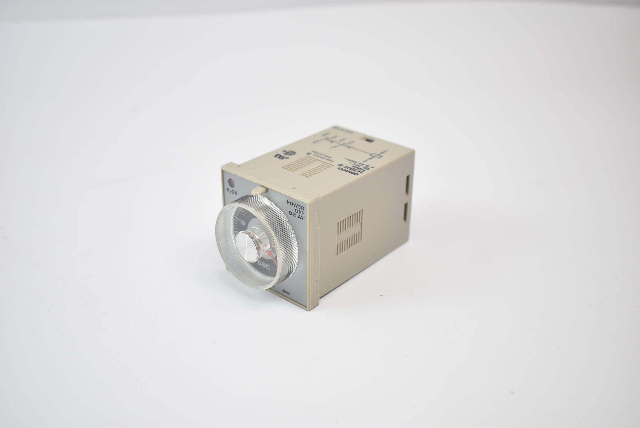 Omron Timer Power off Delay H3BH-8 DIN 24 VDC Time Range S 0.5 / 1 / 5 / 10 s