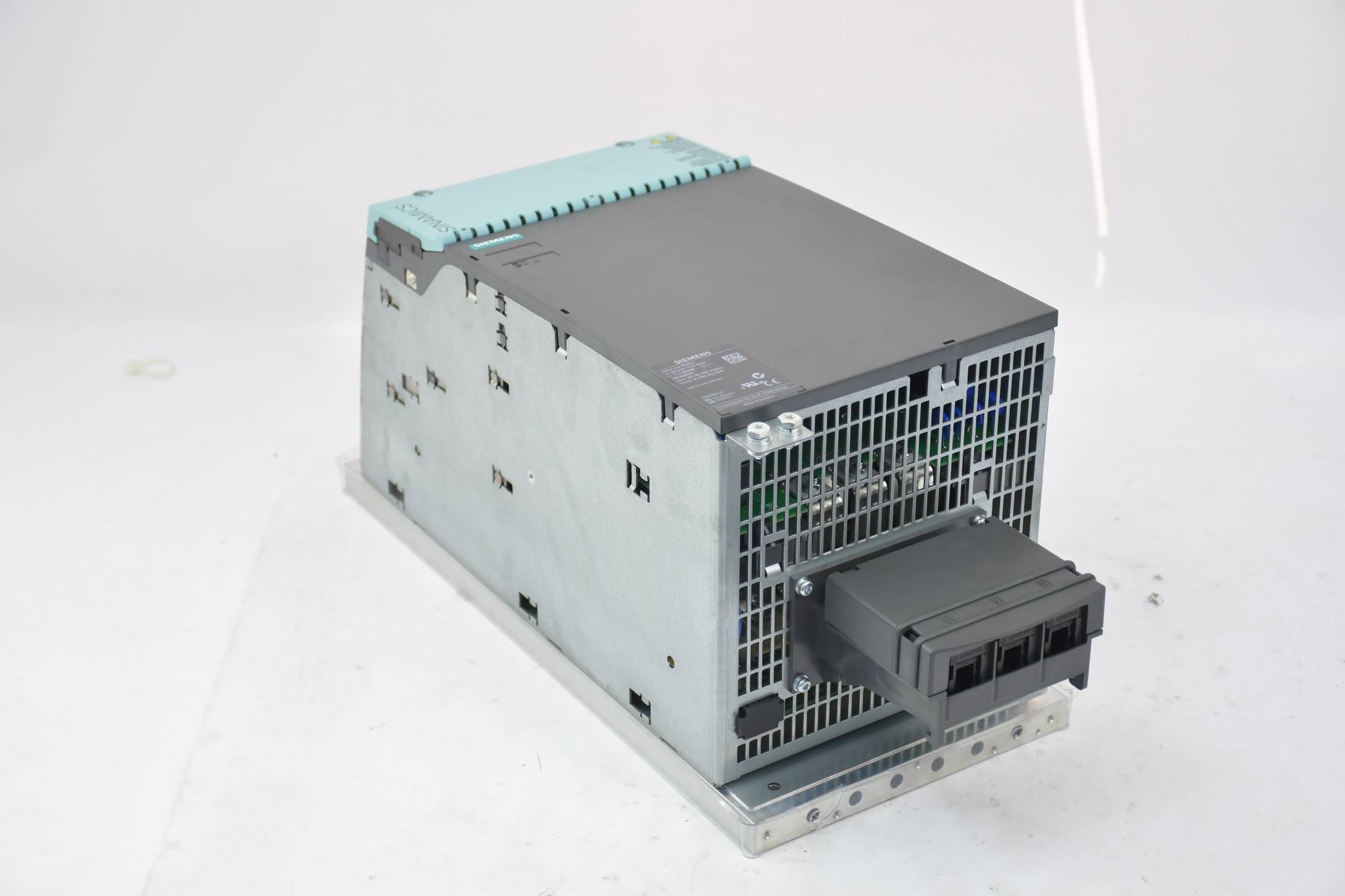 Siemens Sinamics S120 Active Line 6SL3136-7TE25-5AA3 ( 6SL3 136-7TE25-5AA3 ) E. C