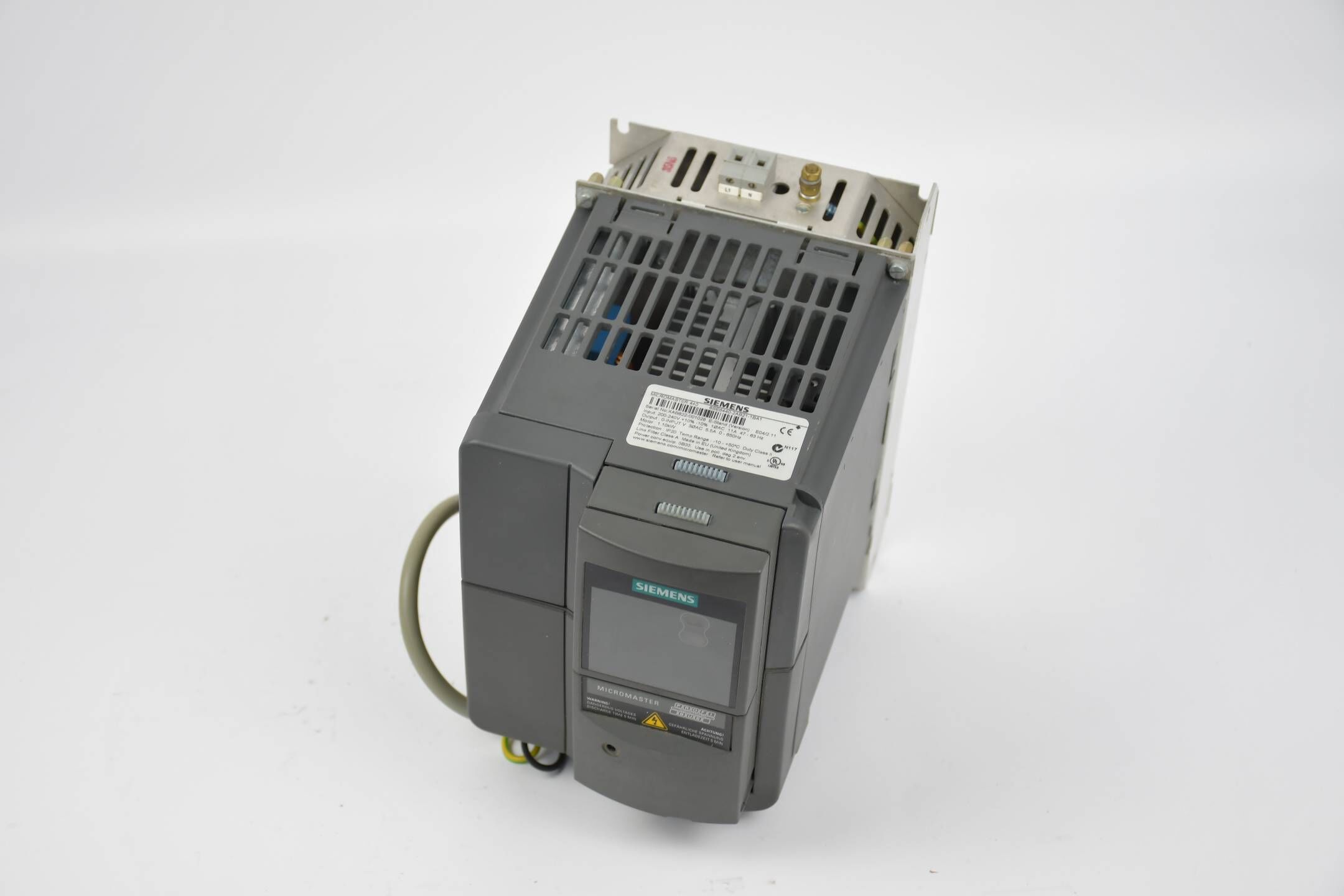 Siemens Micromaster 440 6SE6440-2AB21-1BA1 E E04/2.11 inkl. Kommutierungsdrossel