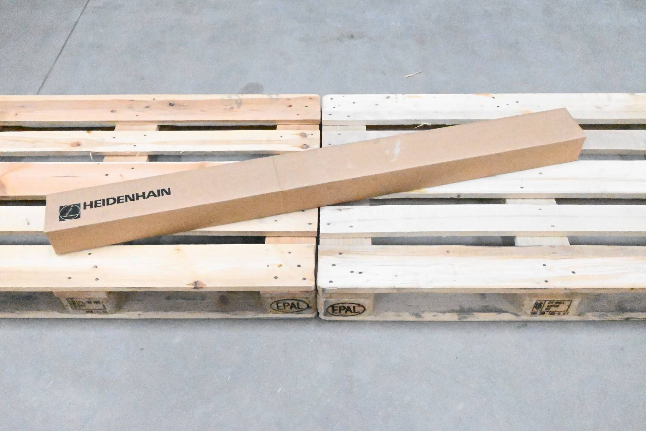 Heidenhain LC 483 Längenmessgerät mit Maßstabgehäuse ( 557649-20 ) 1240mm