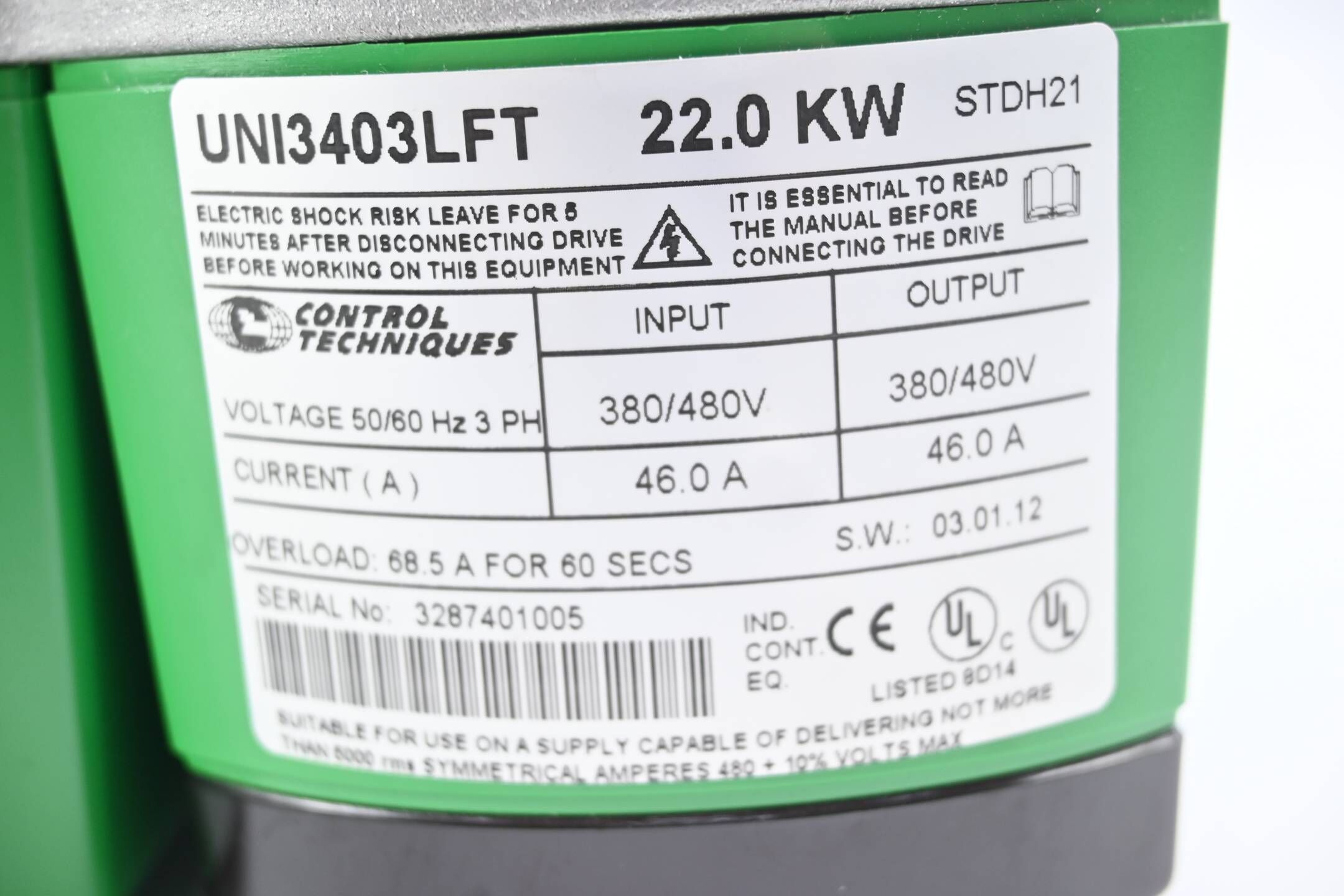 Control Techniques Unidrive Frequenzumrichter UNI3403LFT 22.0 KW inkl. Halterung