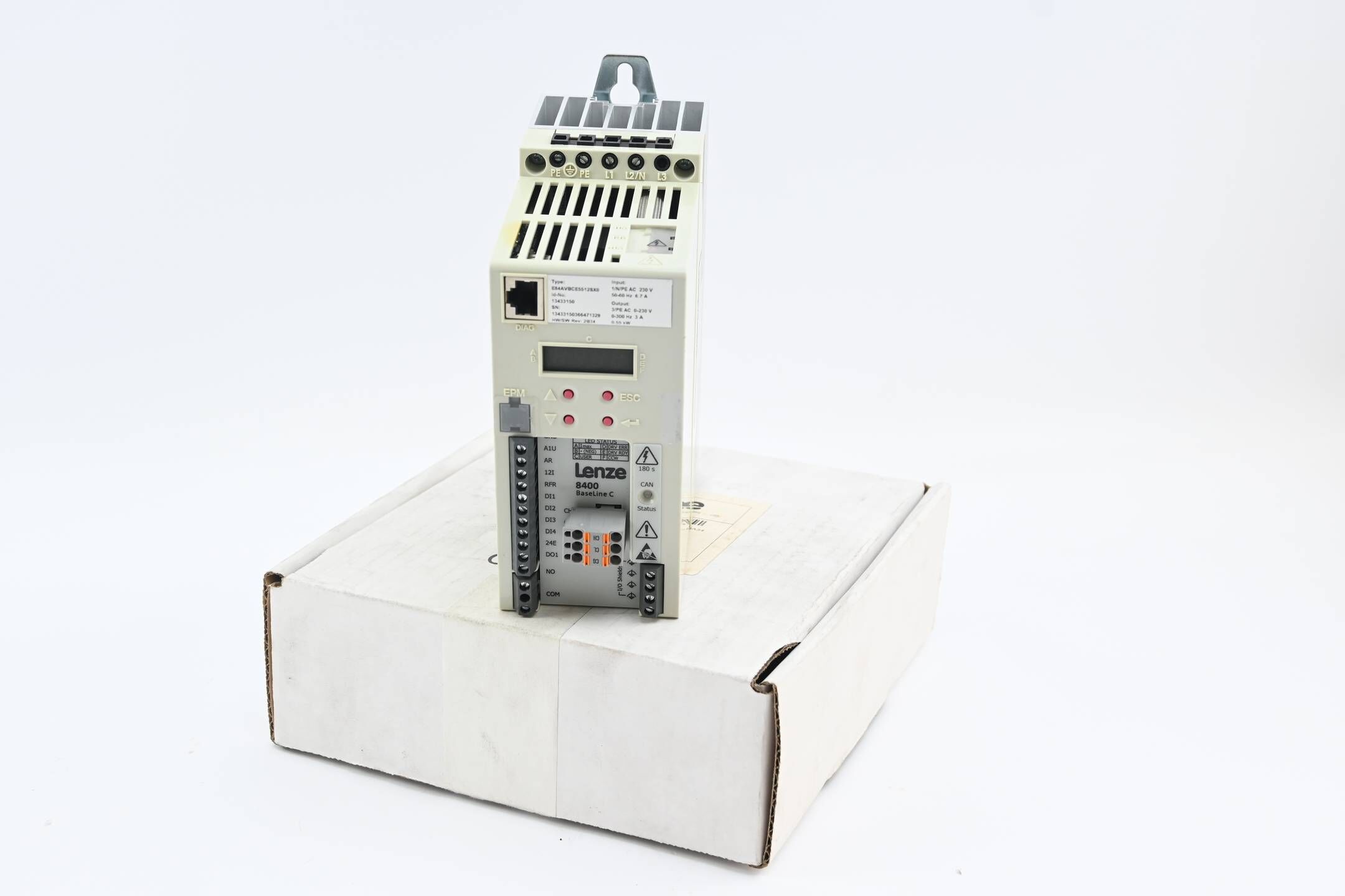 Lenze 8400 BaseLine C E84AVBCE5512SX0 ( EDK84VBCE402 ) E84AVBCE5512SX0XX2B34