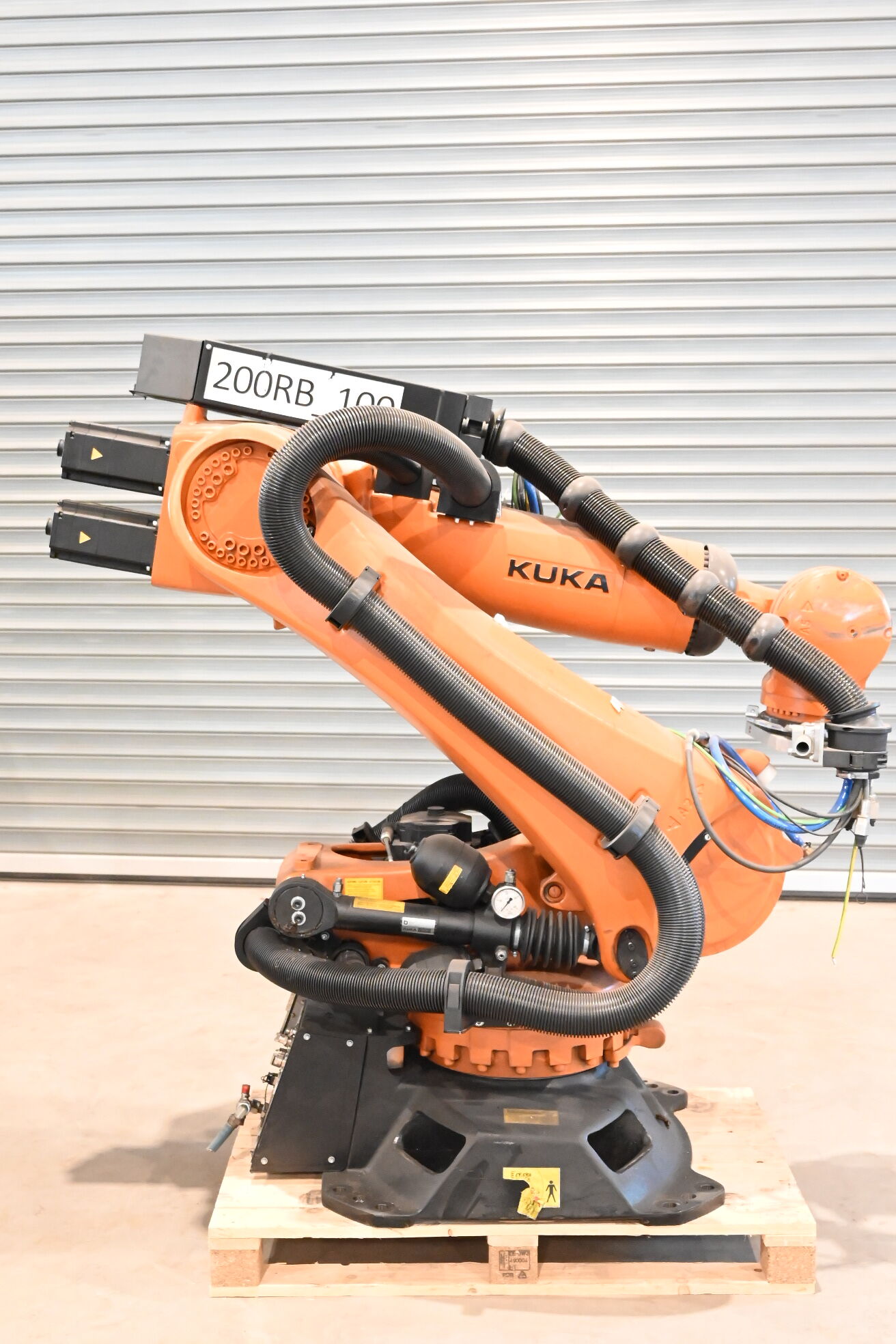 Kuka Industrieroboter KR240 R2700 Prime inkl. Schaltschrank KRC4 + 00-168-334 3