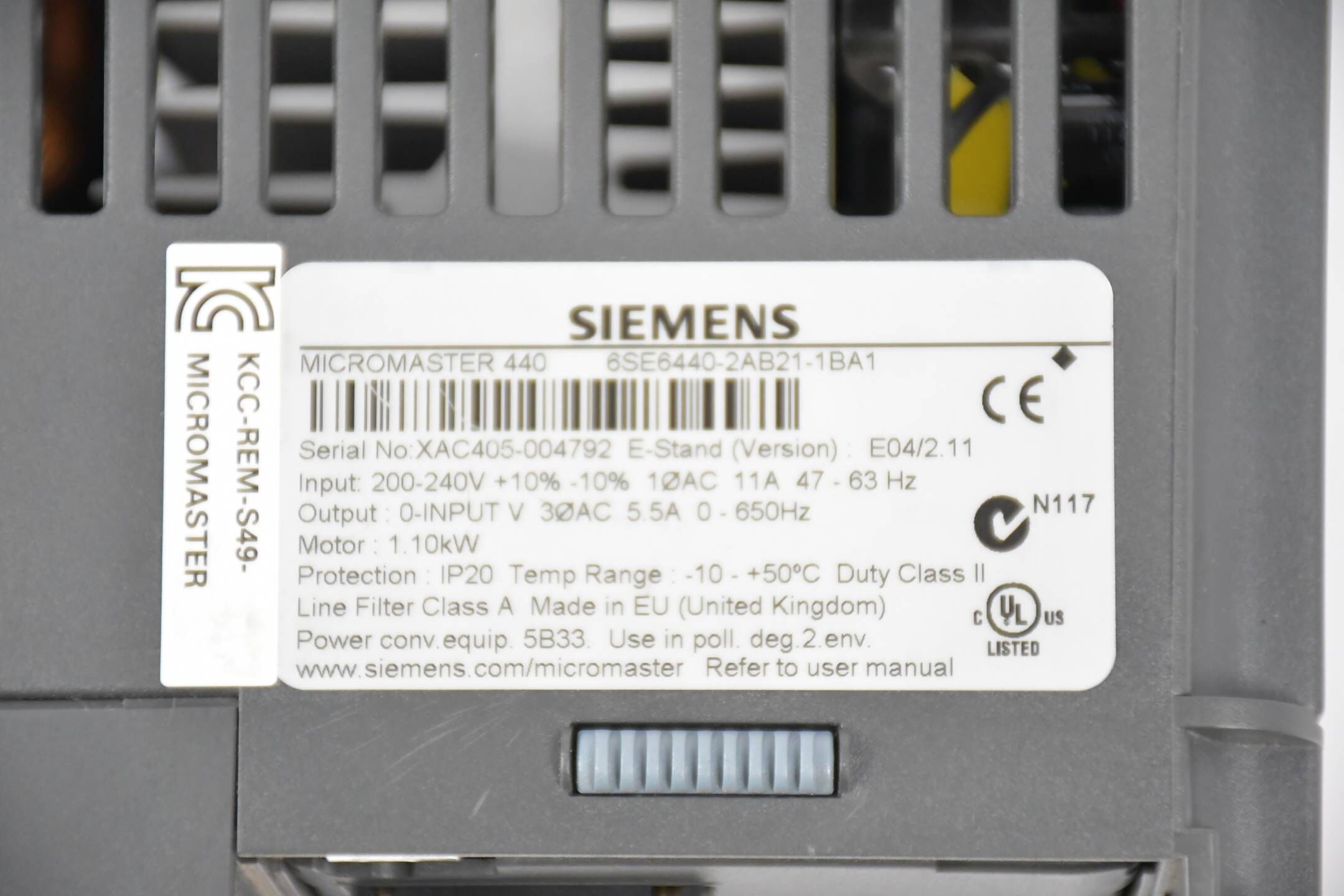 Siemens Micromaster 440 6SE6440-2AB21-1BA1 E E04/2.11 inkl. Kommutierungsdrossel