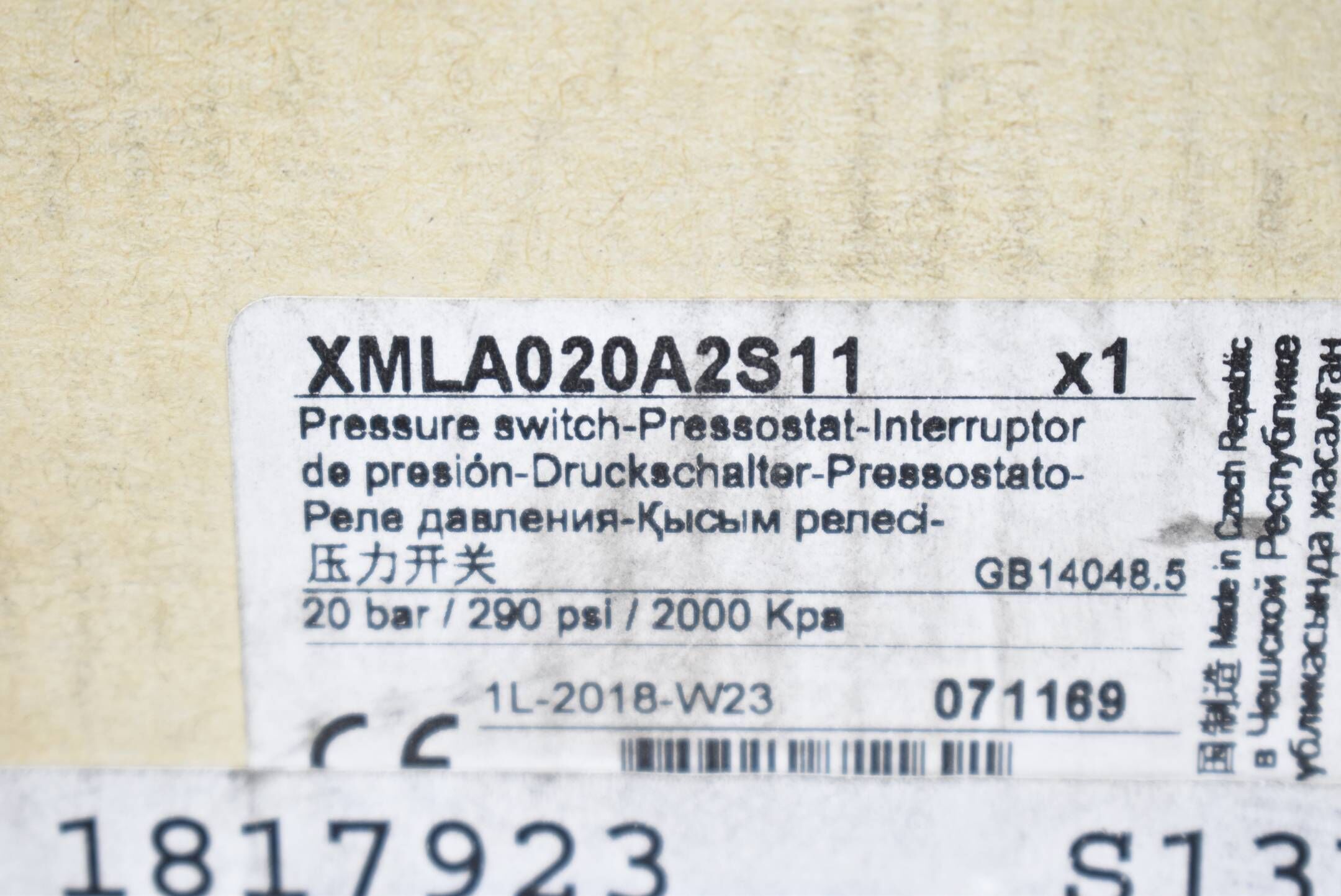 Telemecanique Druckschalter XMLA020A2S11 ( 071169 )