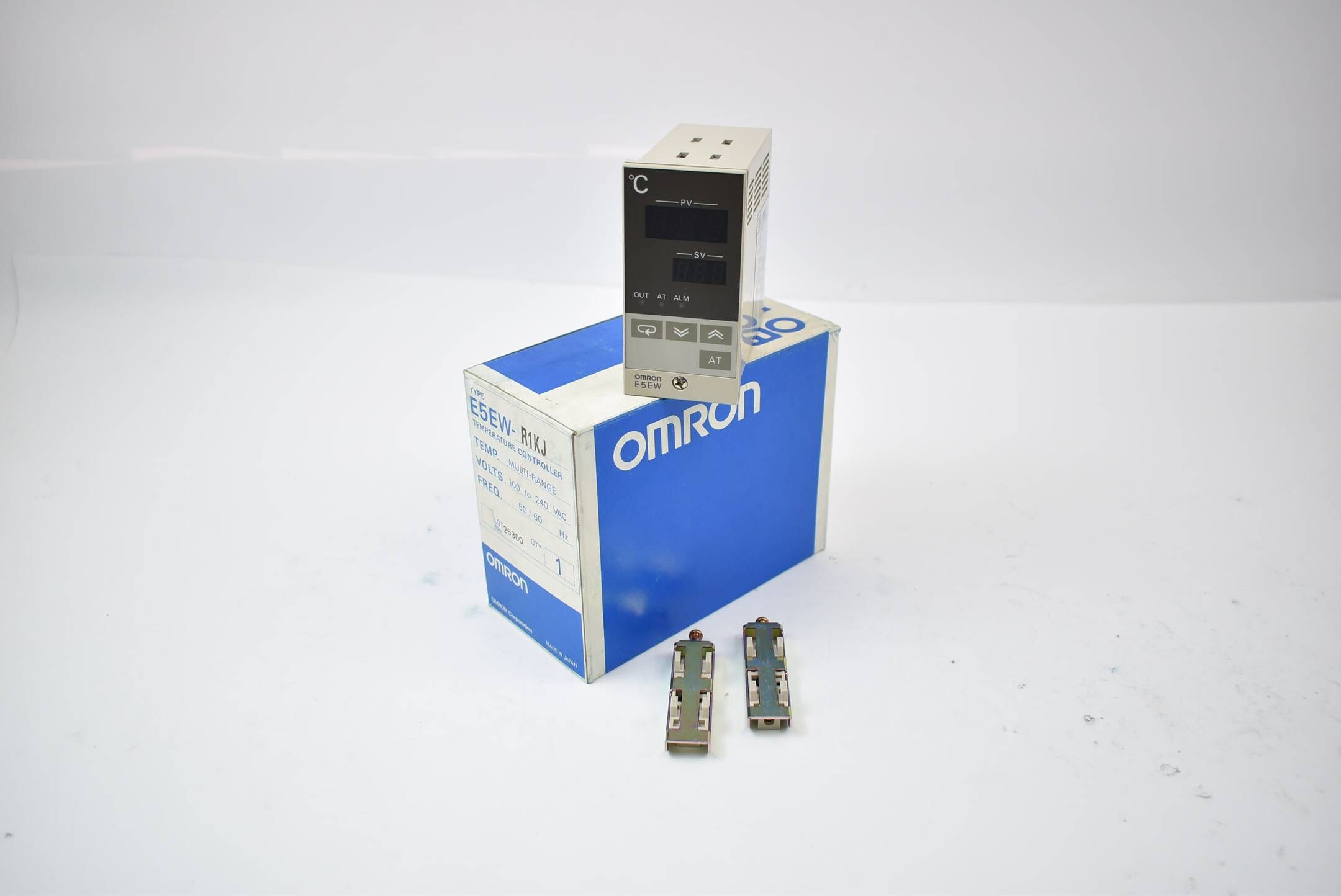Omron Temperature Controller Temperaturregler E5EW-R1KJ Multi-Range