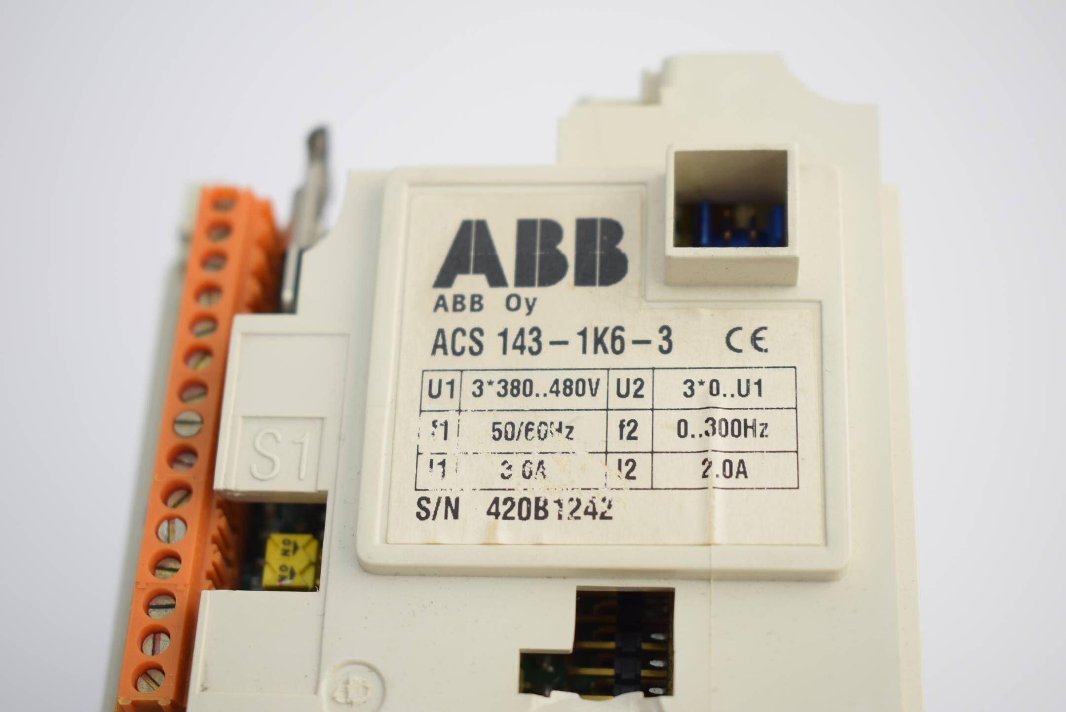 DEFEKT ABB Frequenzumrichter ACS 143-1K6-3 ( inkl. ACS 140-IFAB-3 )