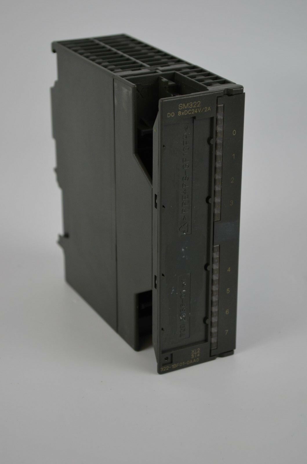 Siemens simatic S7 SM 322 6ES7 322-1BF01-0AA0 ( 6ES7322-1BF01-0AA0 )
