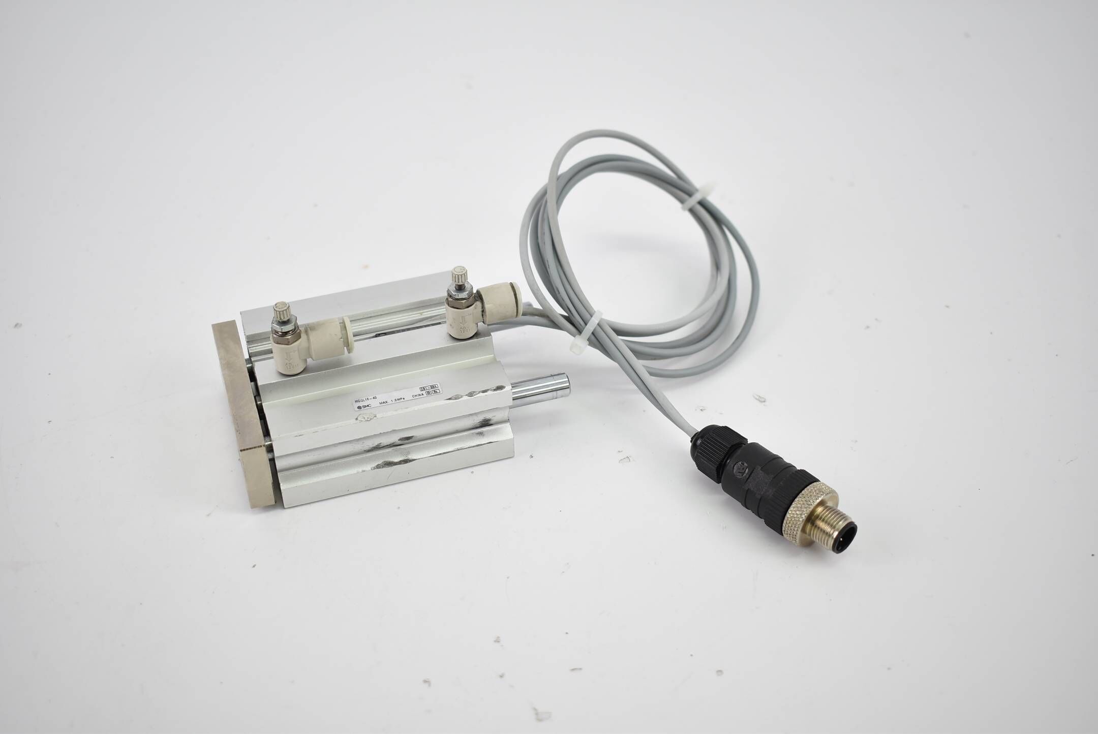 SMC Kurzhubzylinder max. 1.0MPa MGQL16-40