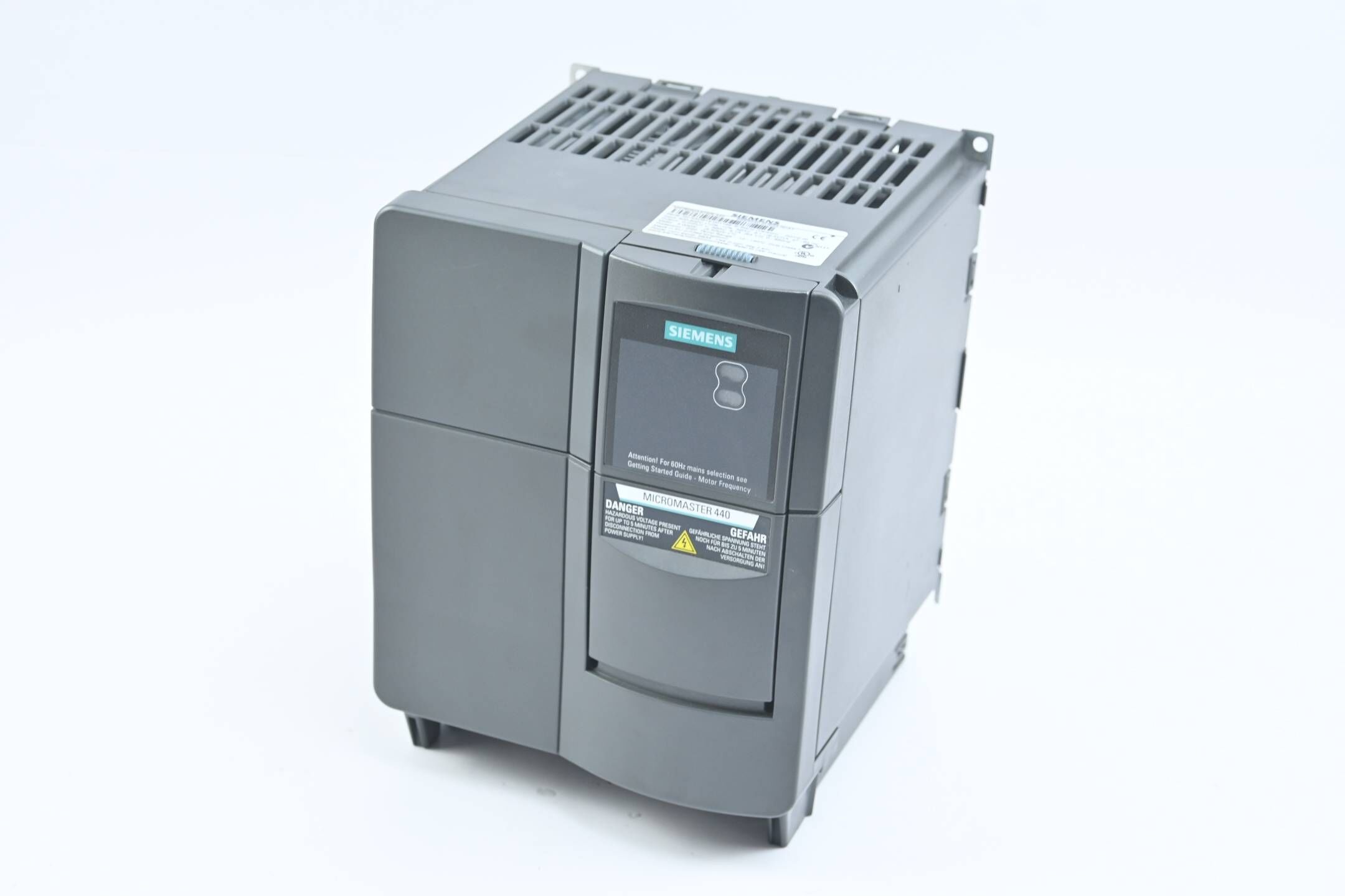 Siemens Micromaster 440 6SE6440-2UE24-0CA1 ( 6SE6 440-2UE24-0CA1 ) E. G01/2.20 