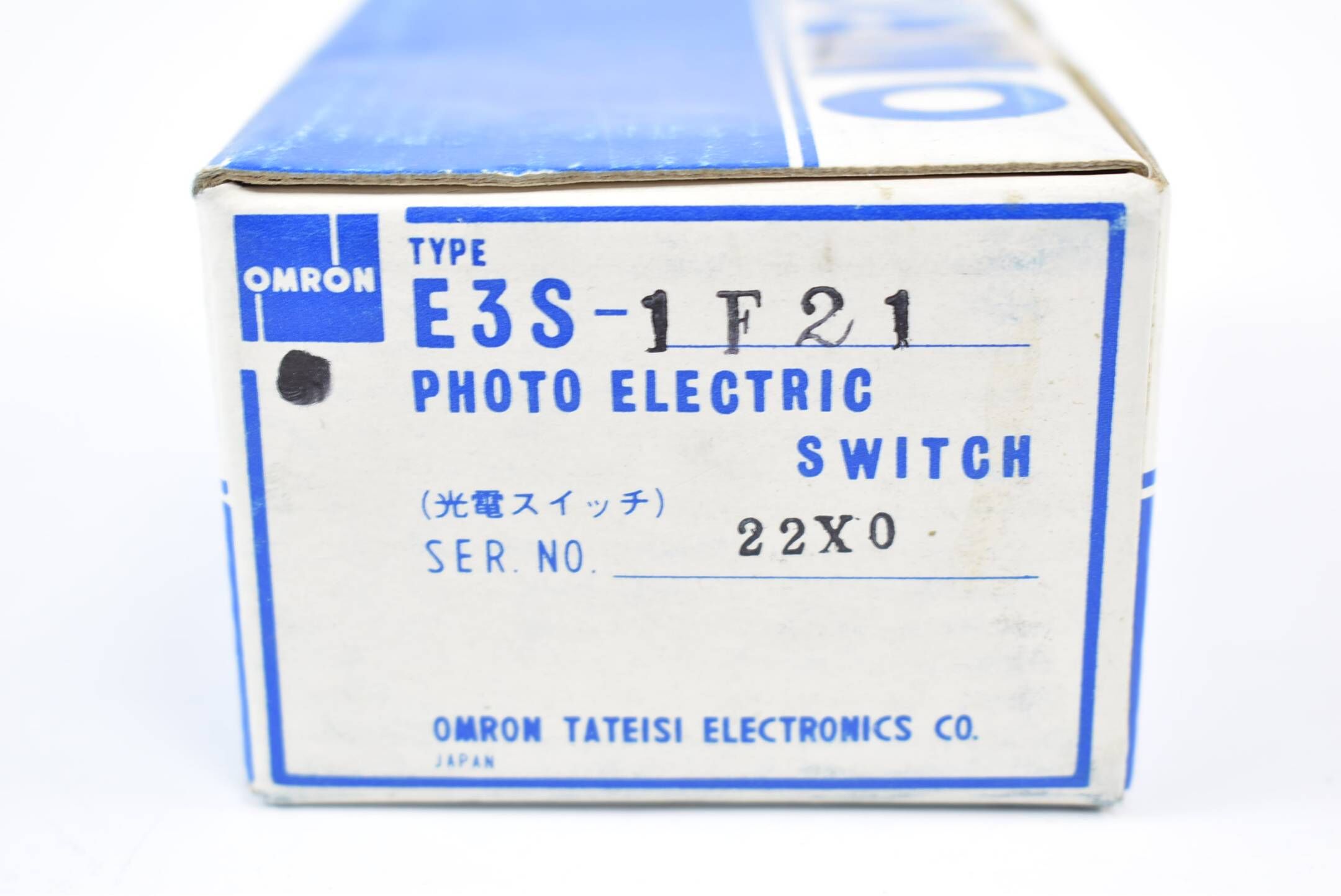 Omron Photoelectric Switch E3S-1F21 ( 24VDC )
