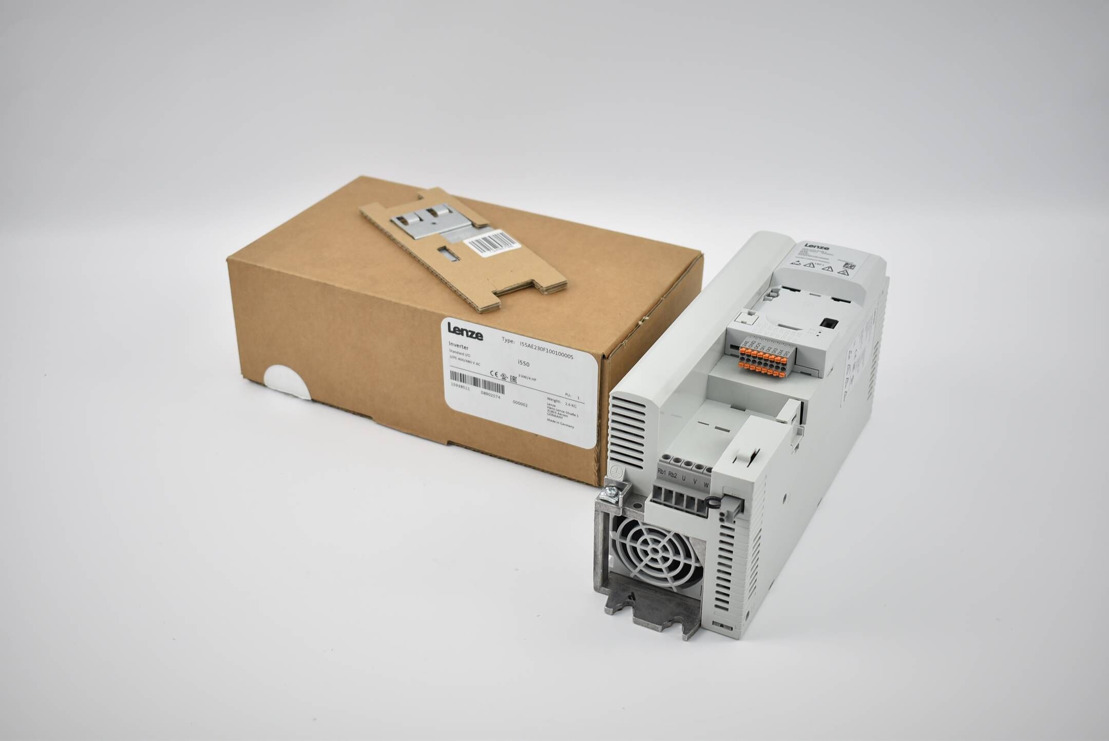 Lenze Inverter Standart I/O 3/PE 400/480 V AC i550 I55AE230F10010000S