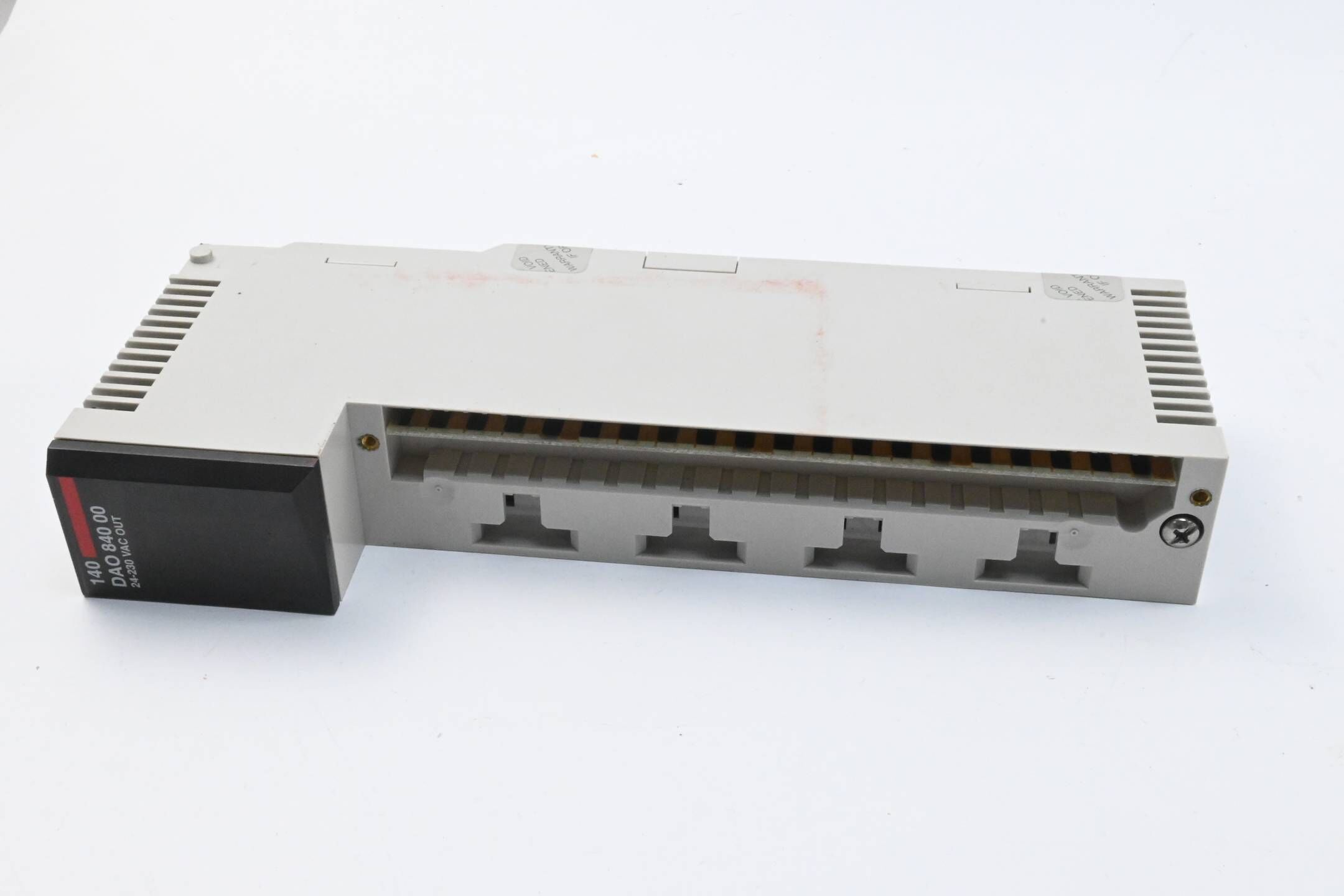Schneider Electric TSX Quantum 140 DAO 840 00 ( 140DAO84000 )