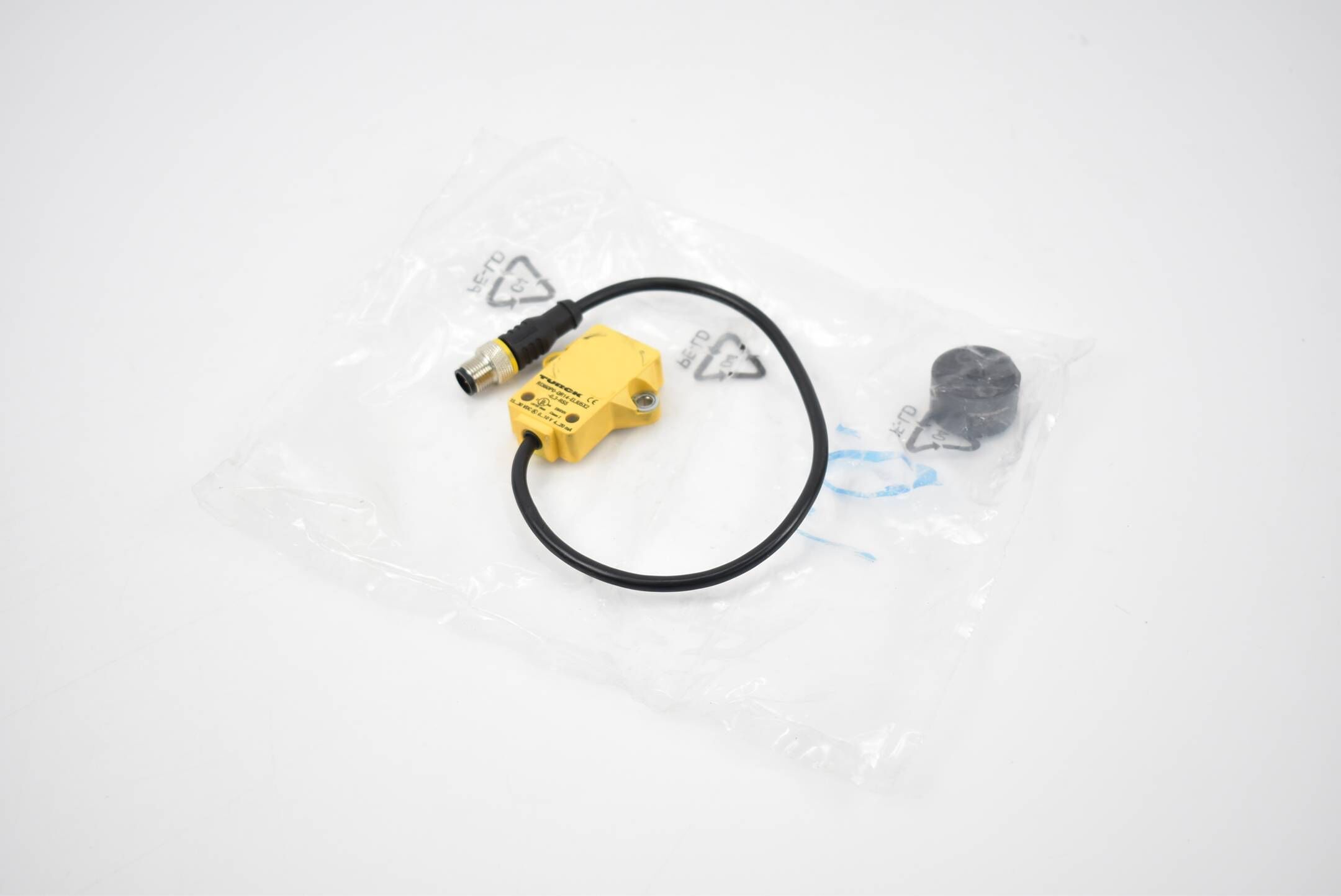 Turck Näherungssensor Ri360P0-QR14-ELiU5X2-0,3-RS5 ( 15-30VDC 4-20mA )