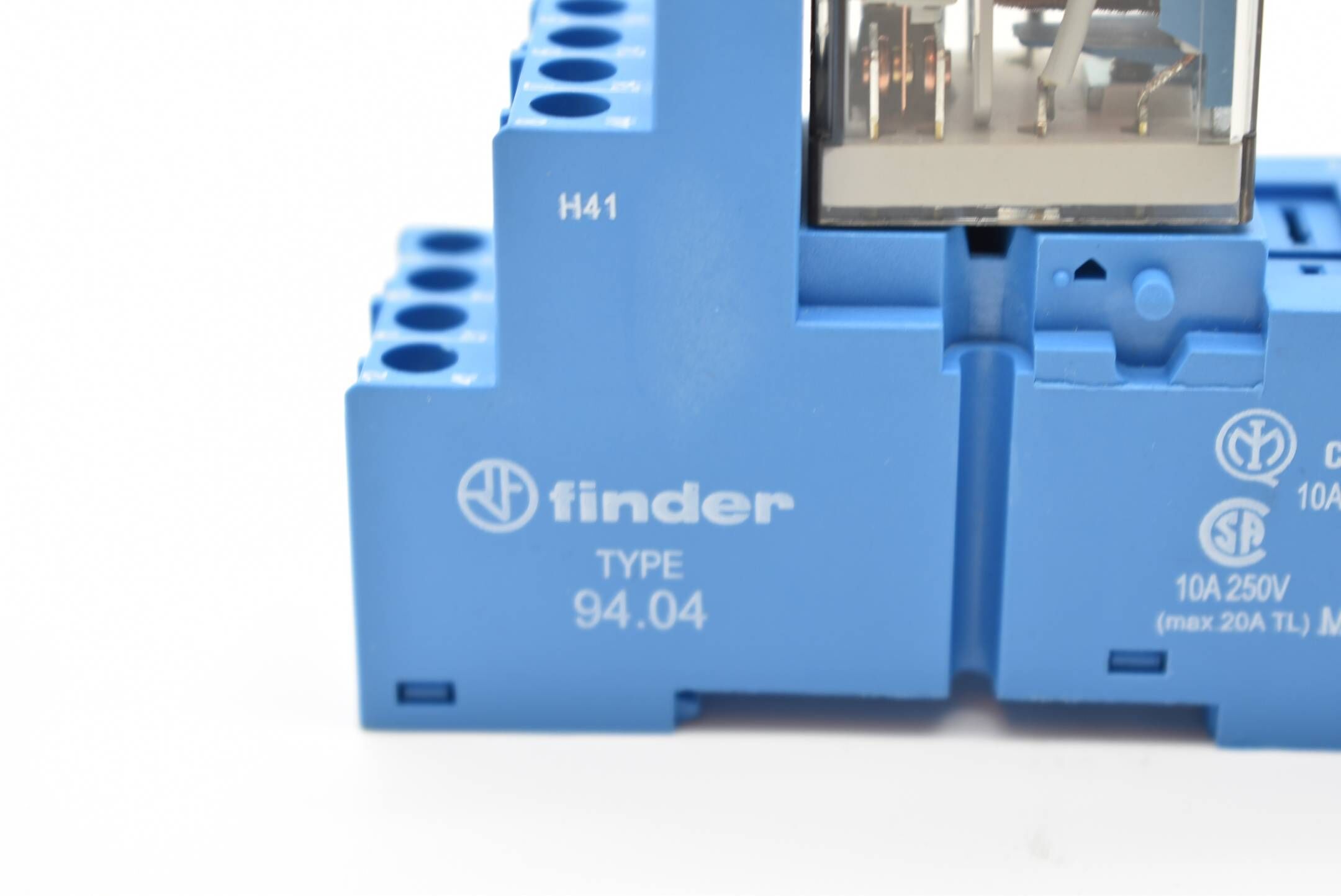 Finder Relaisfassung 94.04 inkl. 55.32.9.024.0040 