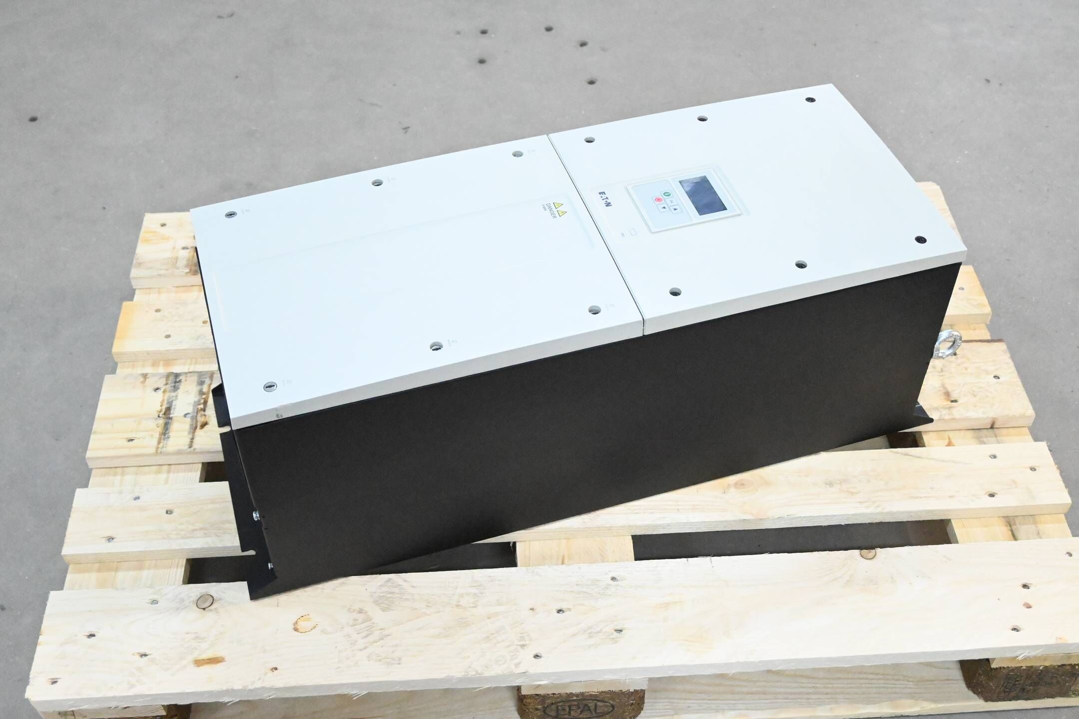 Eaton Power XL Frequenzumrichter DA1-34090FB-B55C ( 169397 )