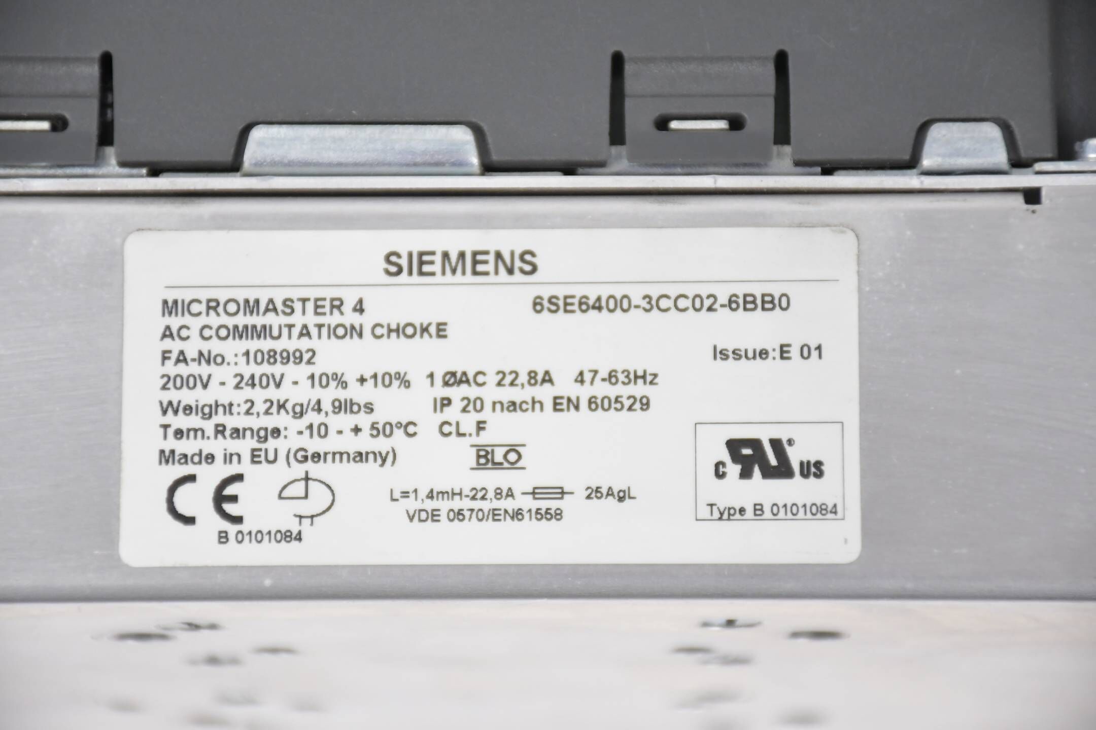 Siemens Micromaster 6SE6440-2AB21-1BA0 Inkl. 6SE6400-3CC02-6BB0 Ver. A06/1.17