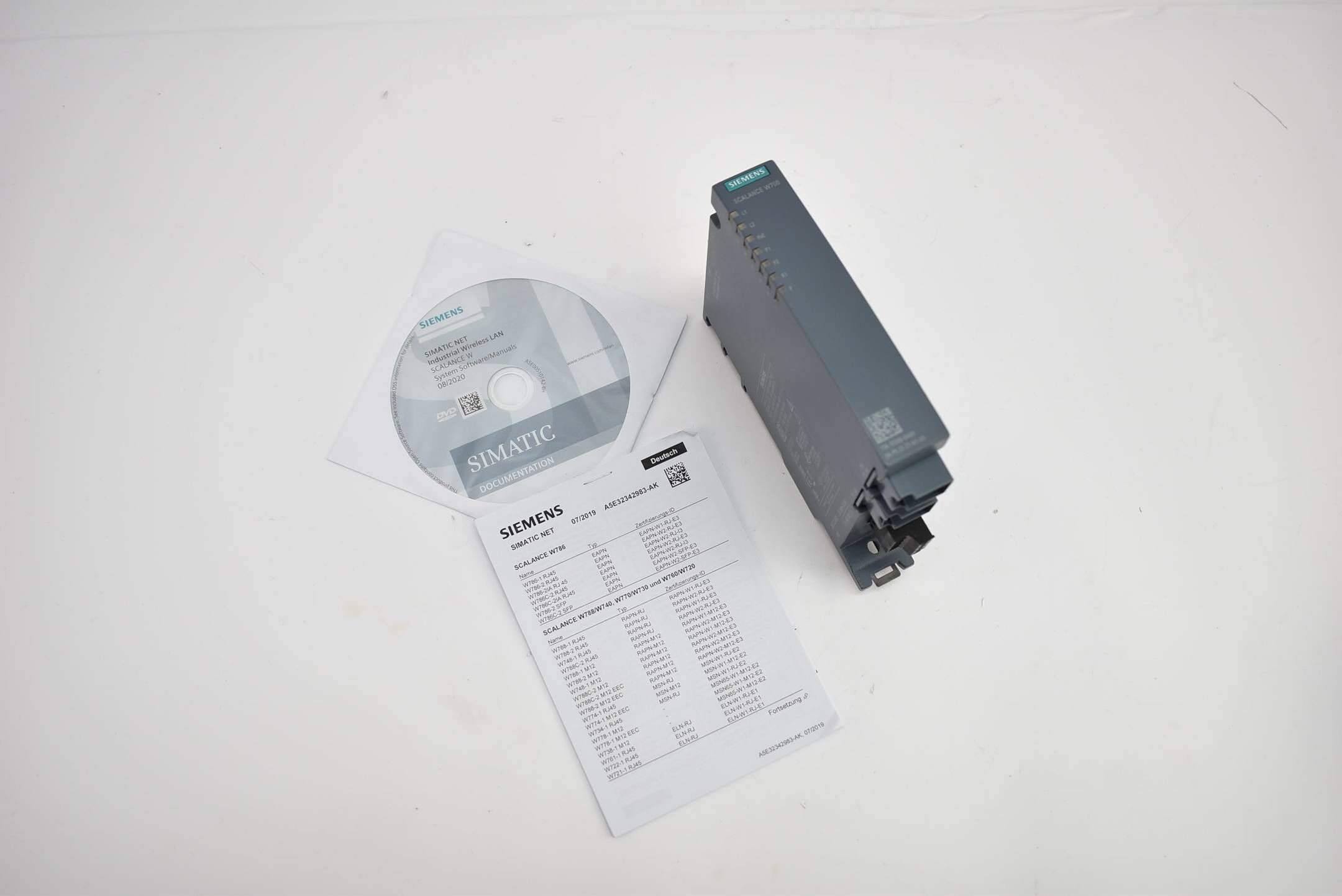 Siemens simatic IWLAN Access Point 6GK5774-1FX00-0AA0 ( 6GK5 774-1FX00-0AA0 ) E