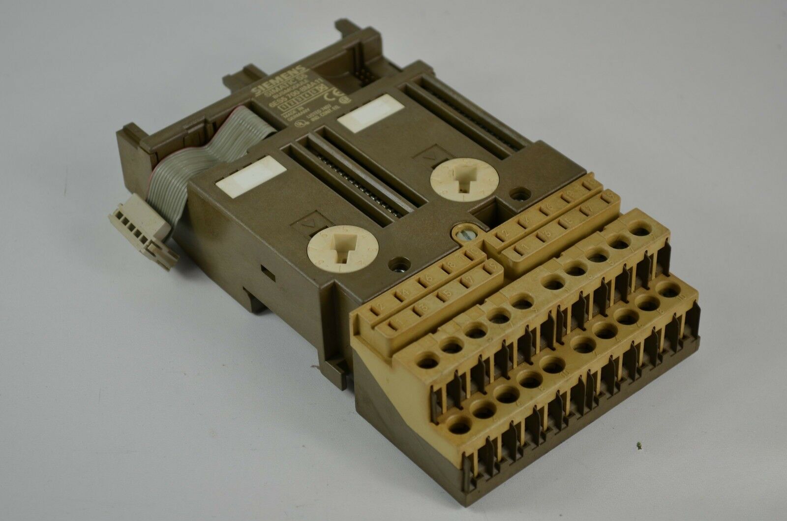 Siemens simatic S5 6ES5 700-8MA11 ( 6ES5700-8MA11 )