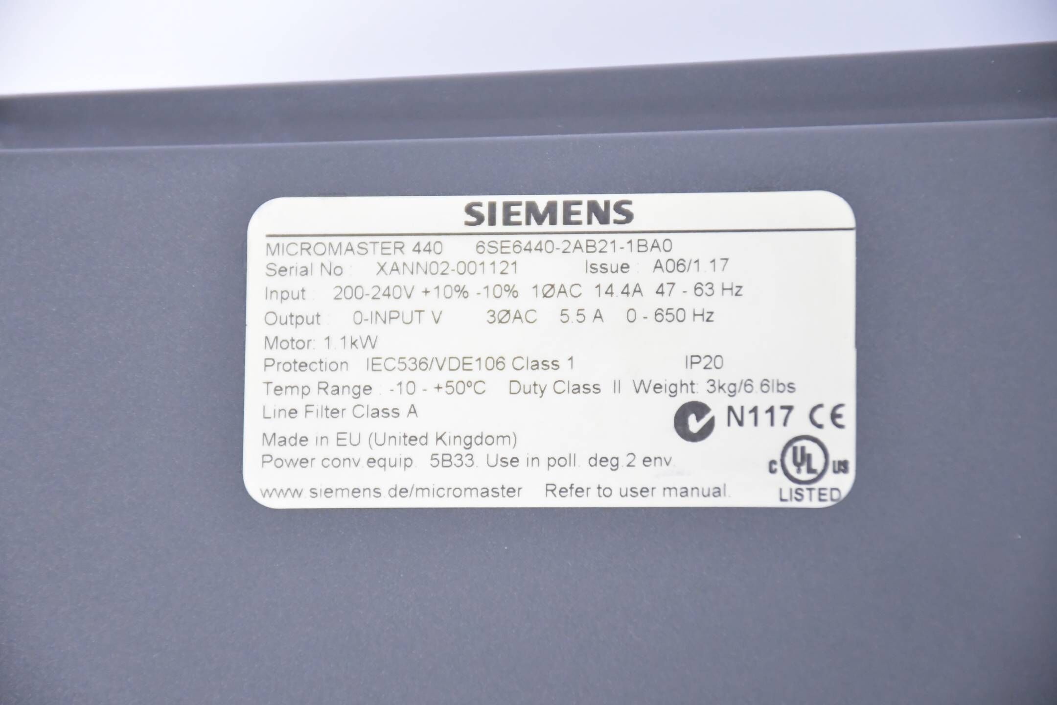 Siemens Micromaster 440 6SE6440-2AB21-1AB0 E A06/1.17 inkl. Kommutierungsdrossel