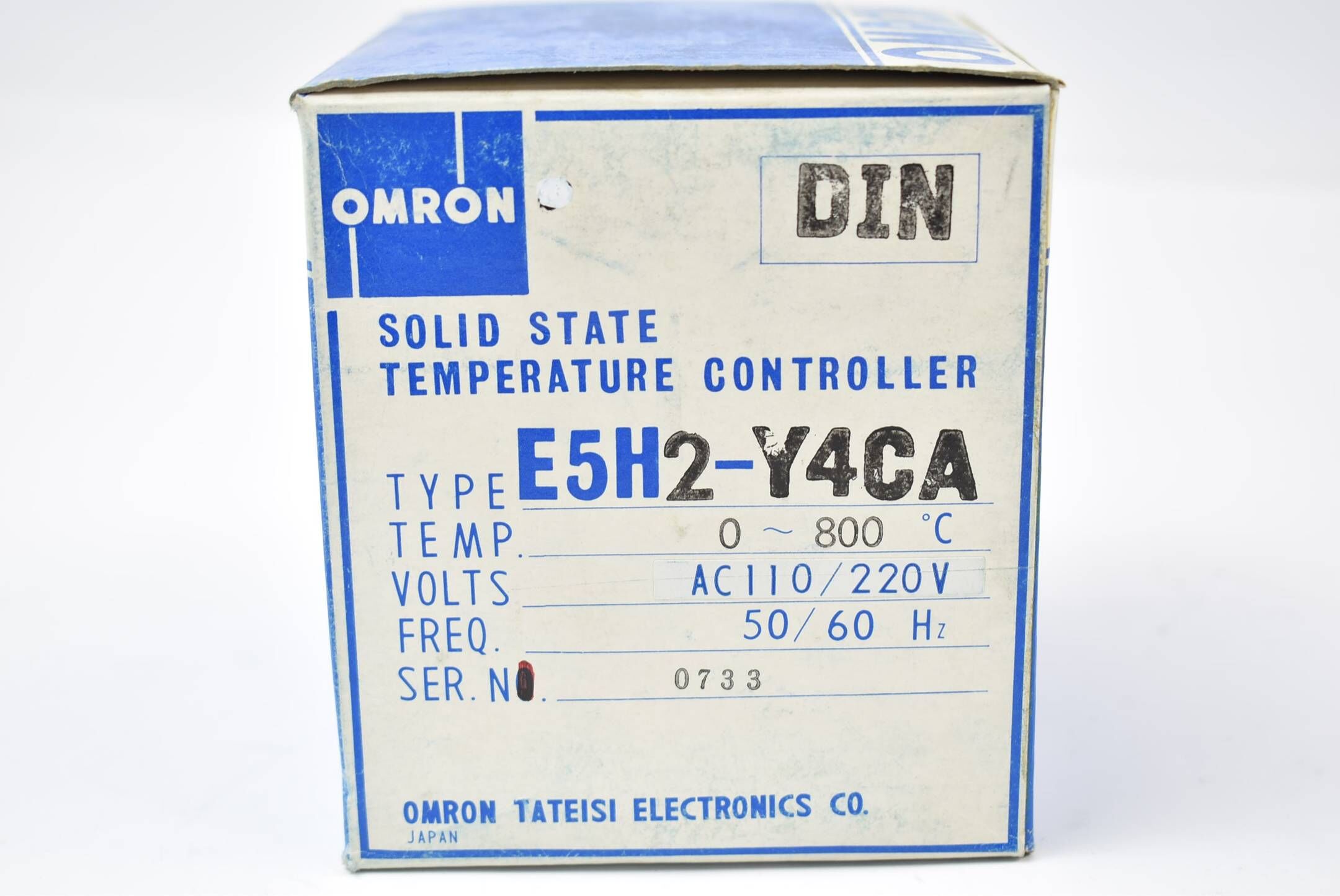 Omron Temperature Controller Temperaturregler E5H2-Y4CA 0 - 800°C 110 / 220 VAC