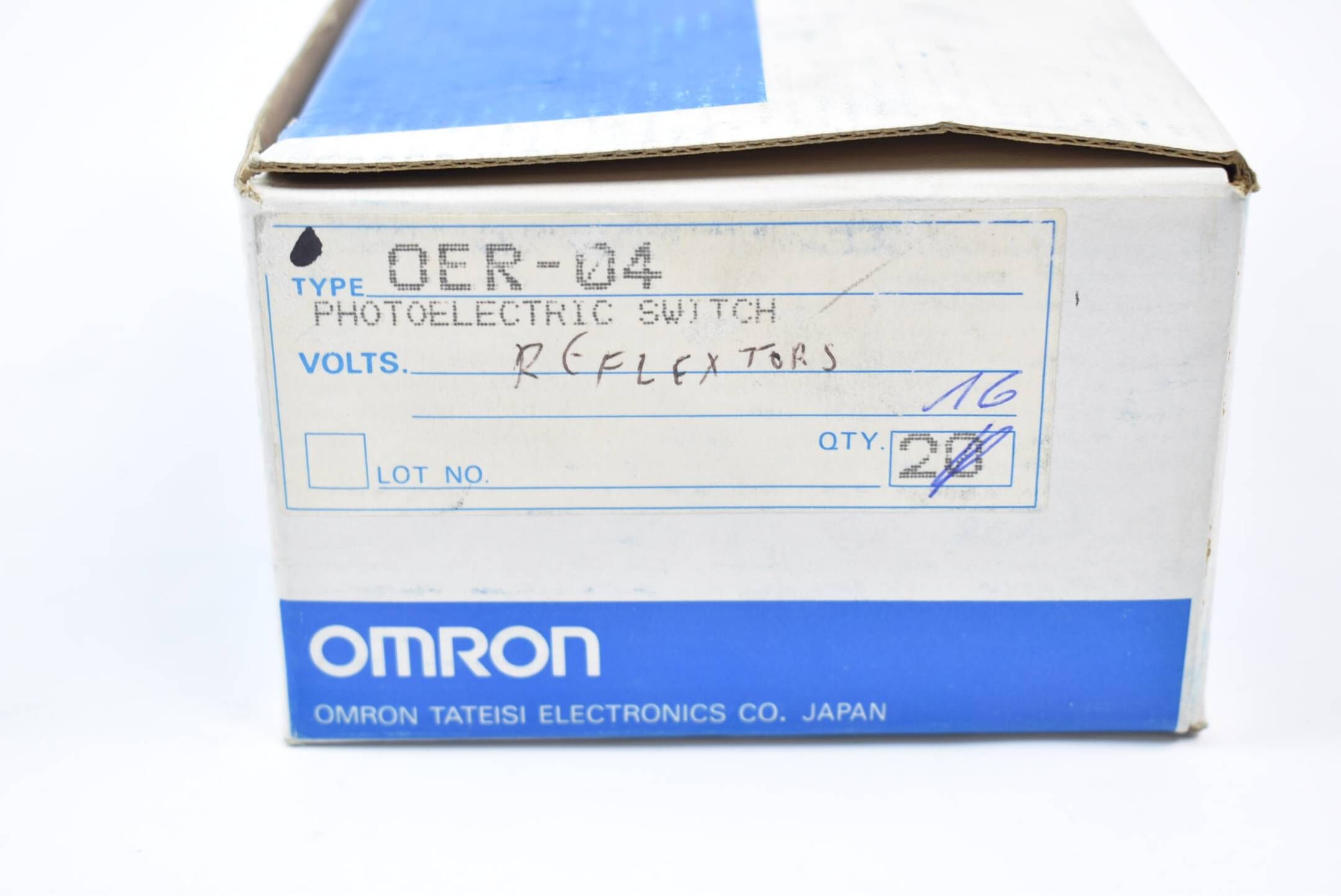 Omron 16 Stück Reflektor OER-04
