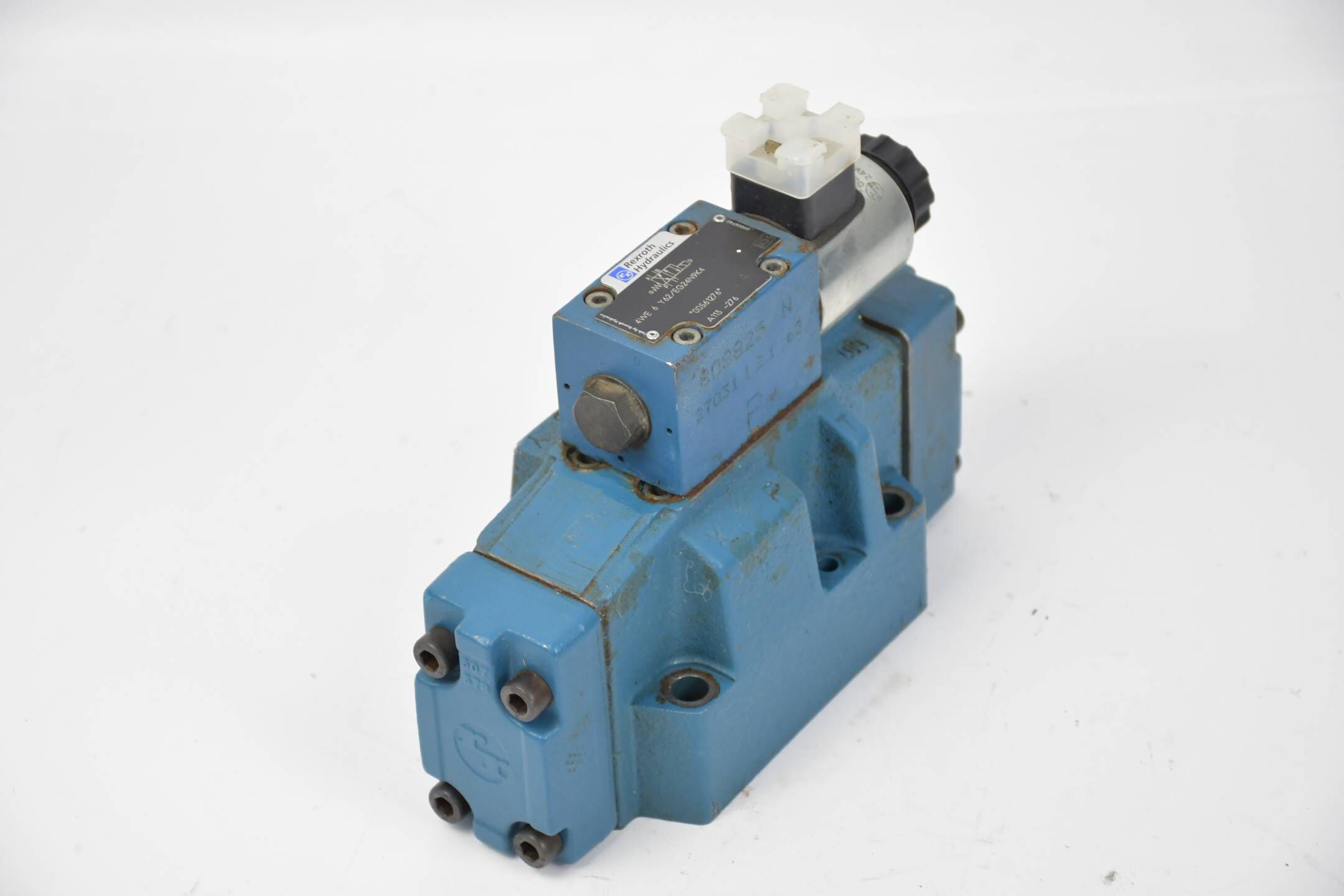 Rexroth 4WEH 16 Y71/6EG24N9ETK4 ( 00925957 ) Inkl. 4WE 6 Y62/EG24N9K4 