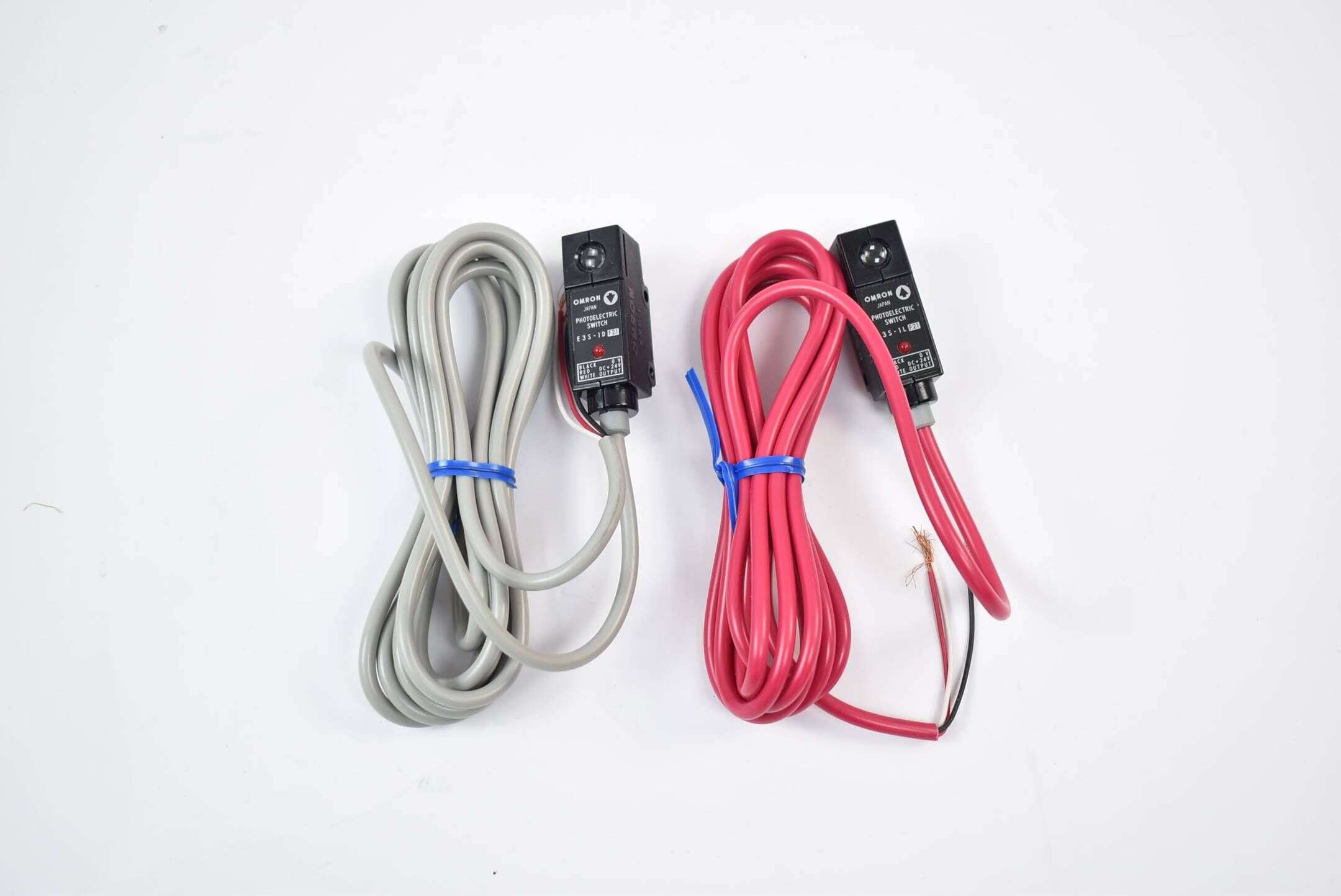 Omron Photoelectric Switch E3S-1F21 ( 24VDC )