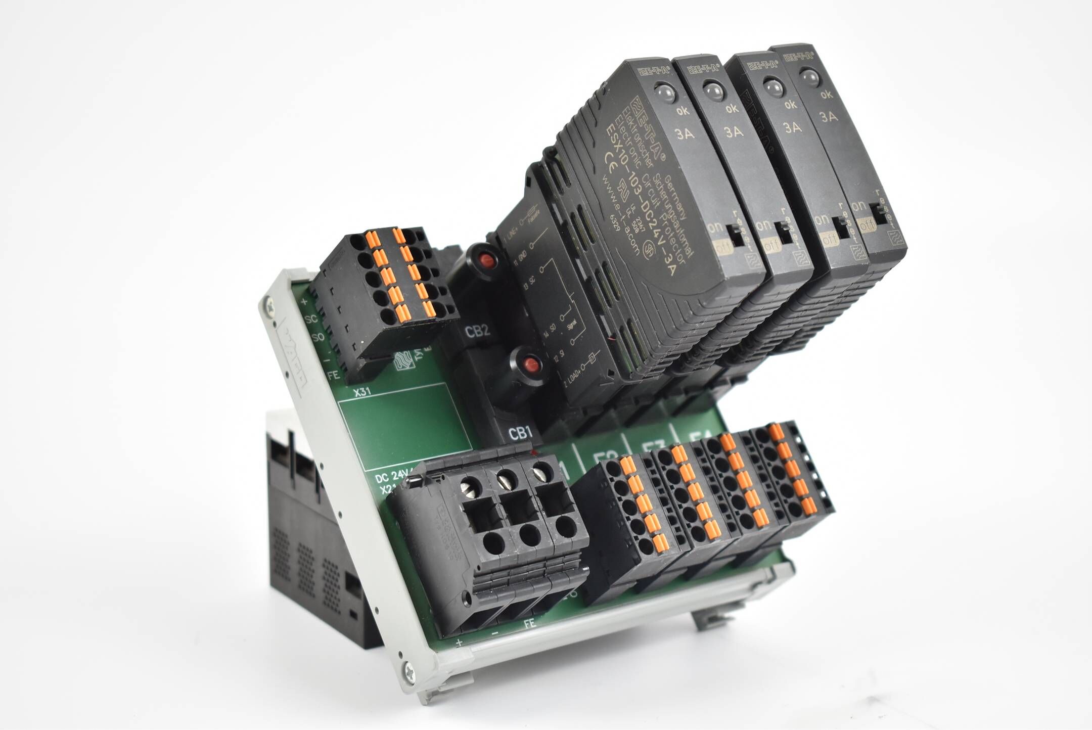 E-T-A ETA Stromverteilungssystem konfiguriert SVS02-04 inkl. ESX10-103-DC24V-3A