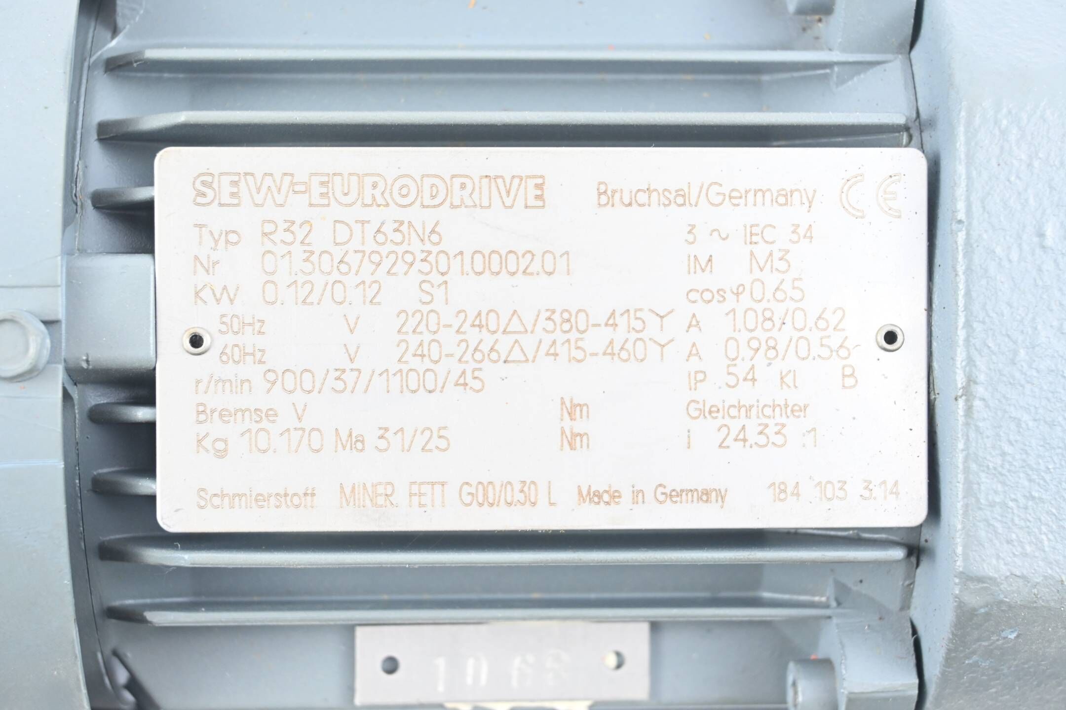 SEW Eurodrive Getriebemotor R32 DT63N6 ( R32DT63N6 )
