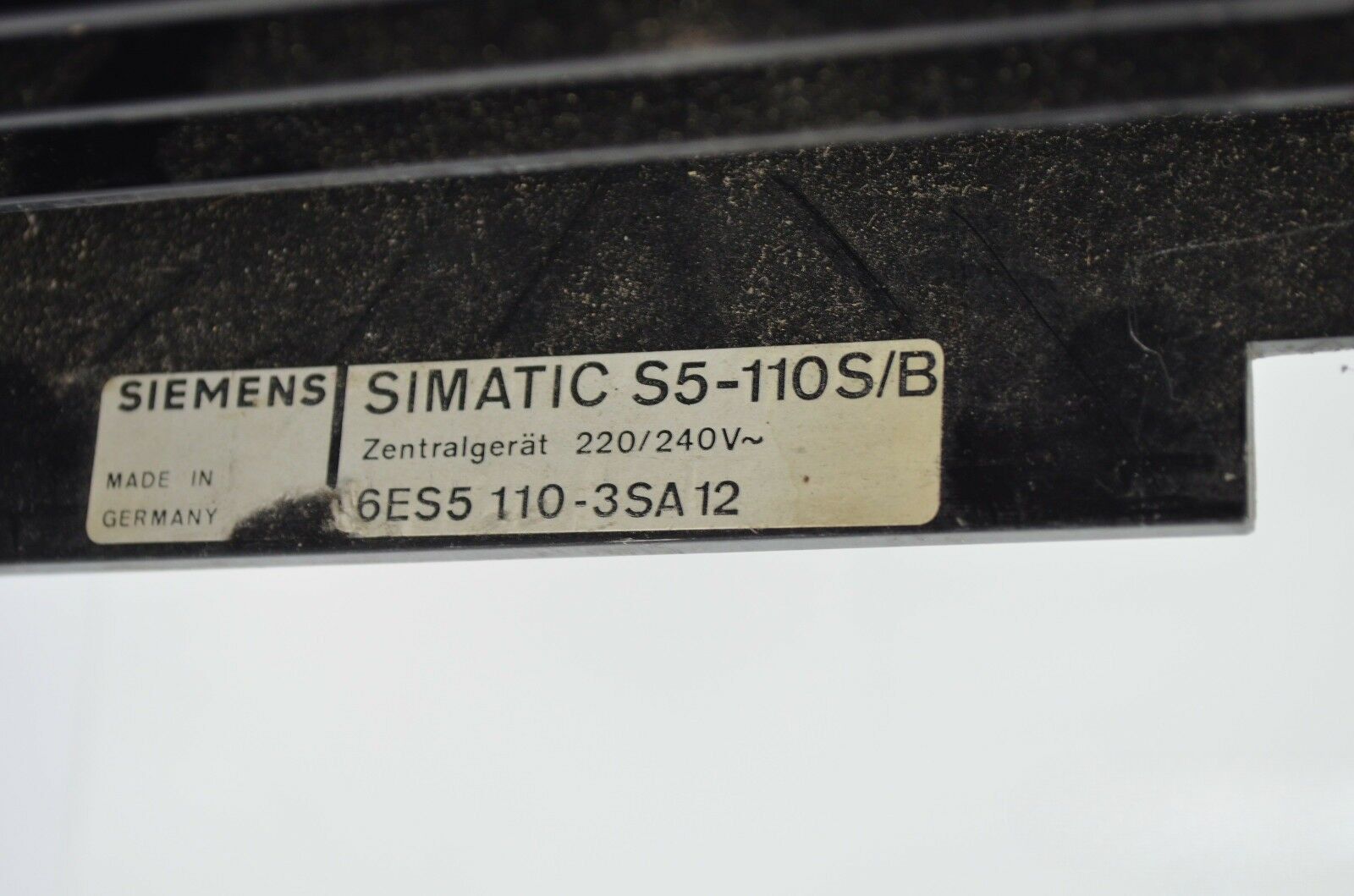 Siemens simatic S5-110S/B Zentralgerät 6ES5 932-3SA12 ( 6ES5932-3SA12 )