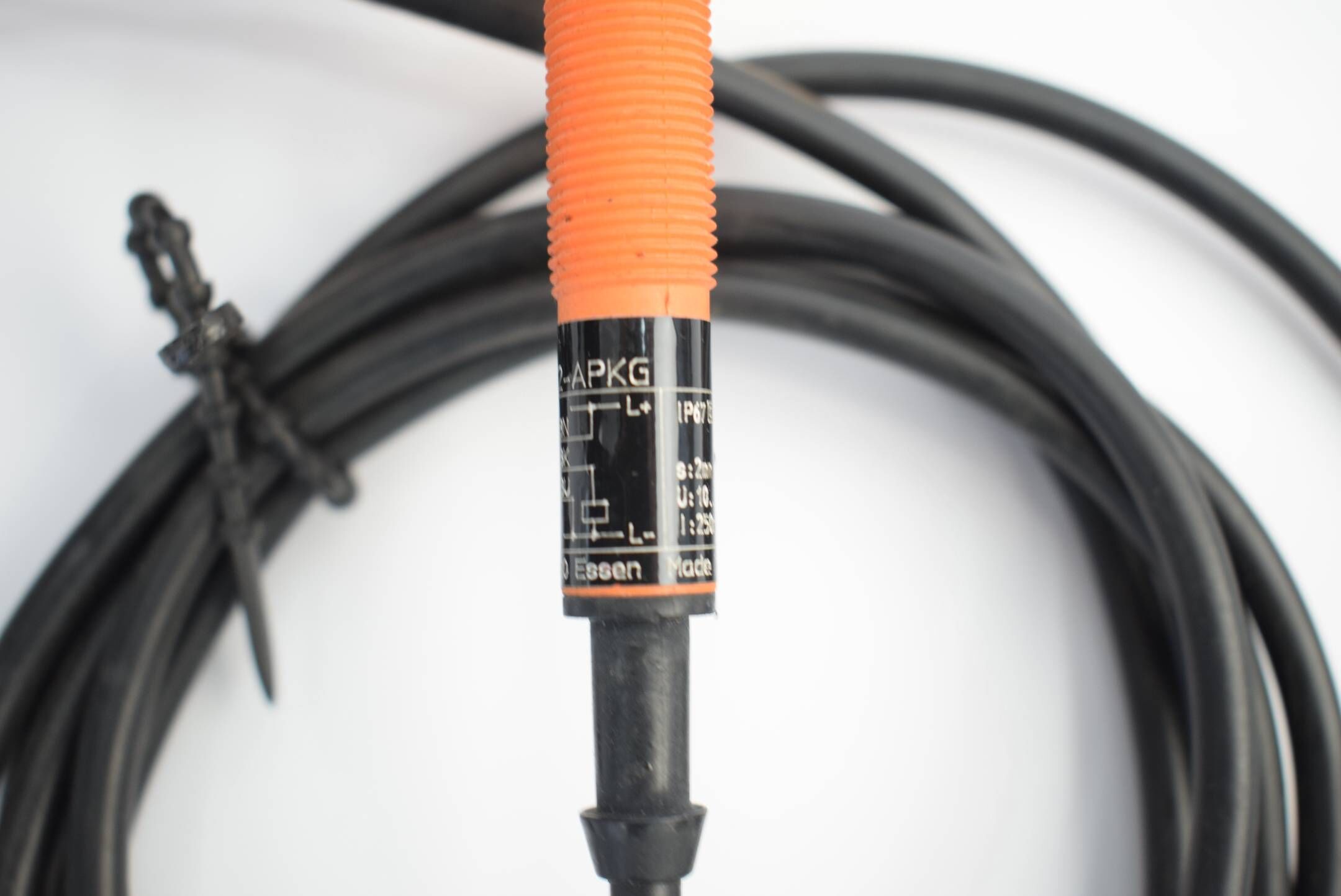 IFM Electronic Induktiver Sensor IF-3002-APKG