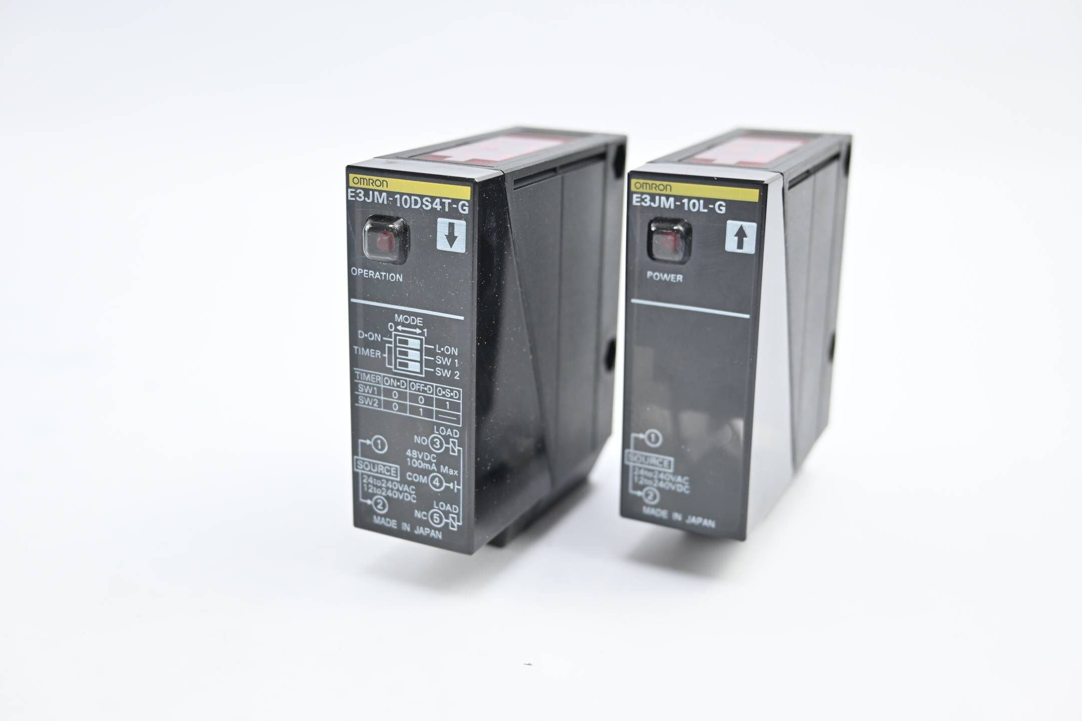 Omron Photoelectric Switch 24-240 VAC 12-240 VDC ( E3JM-10S4T-G )